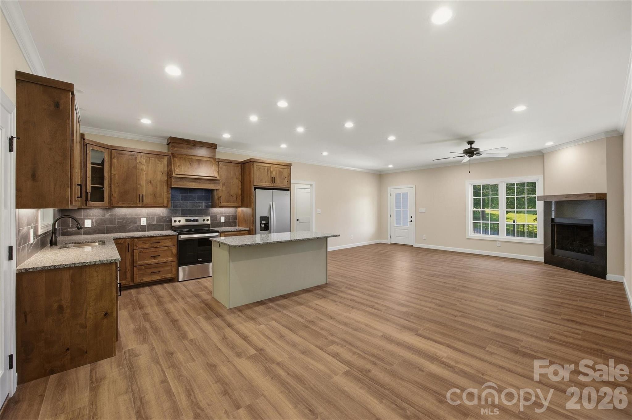 107 Meadow View Street Property Photo 3