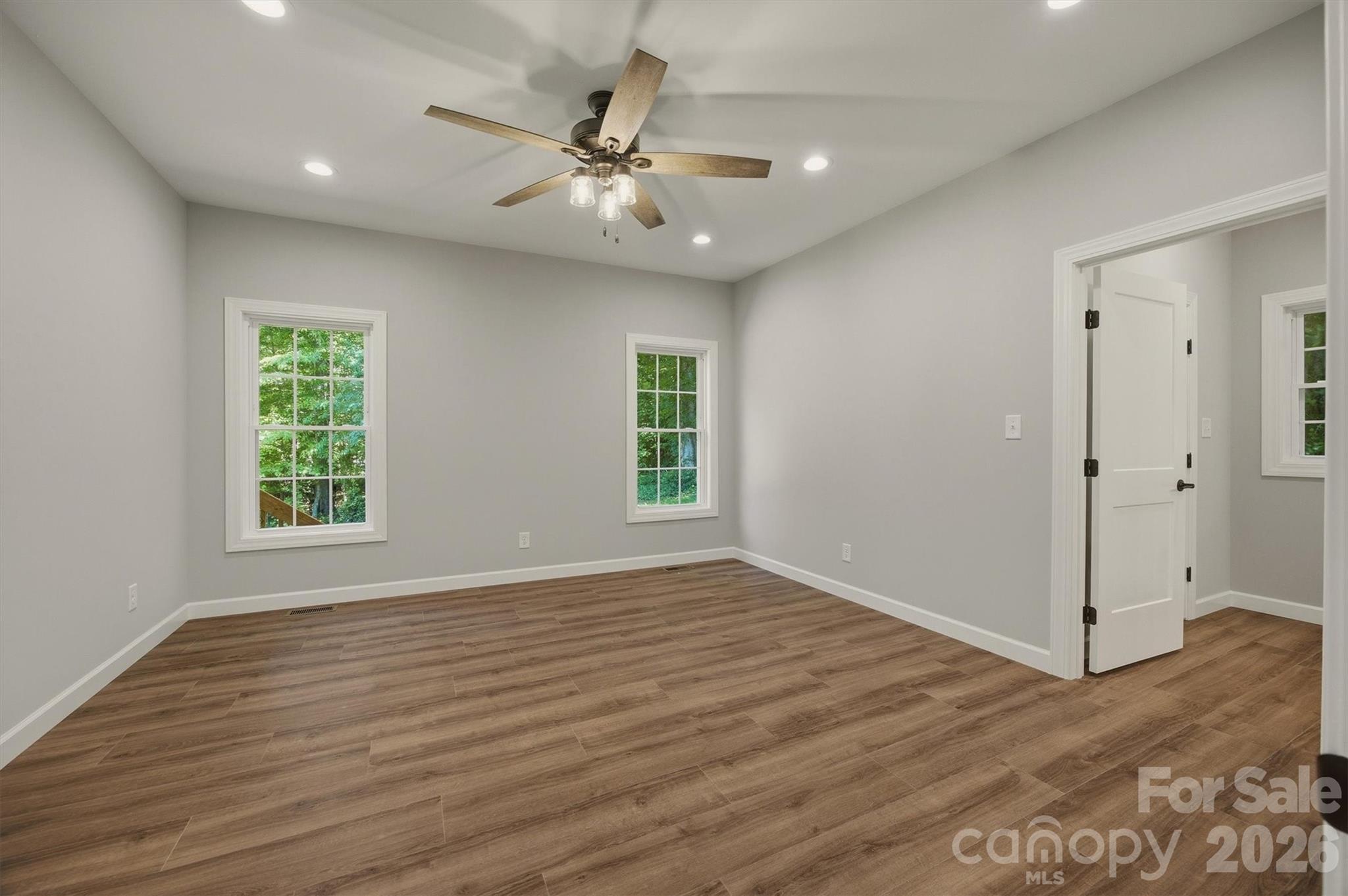 107 Meadow View Street Property Photo 10