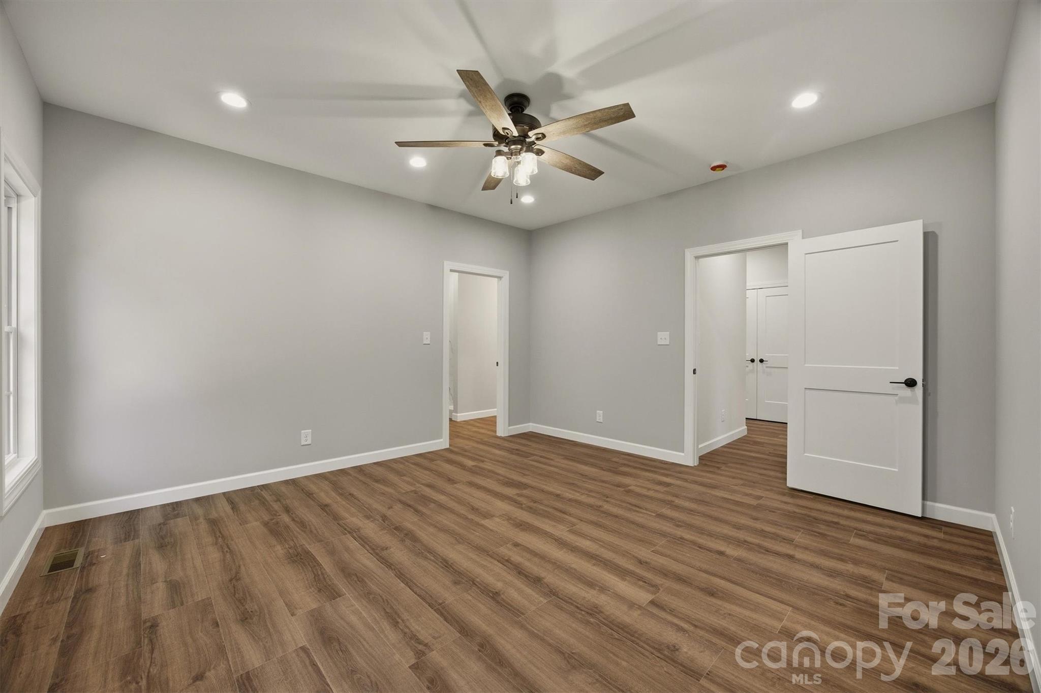 107 Meadow View Street Property Photo 11
