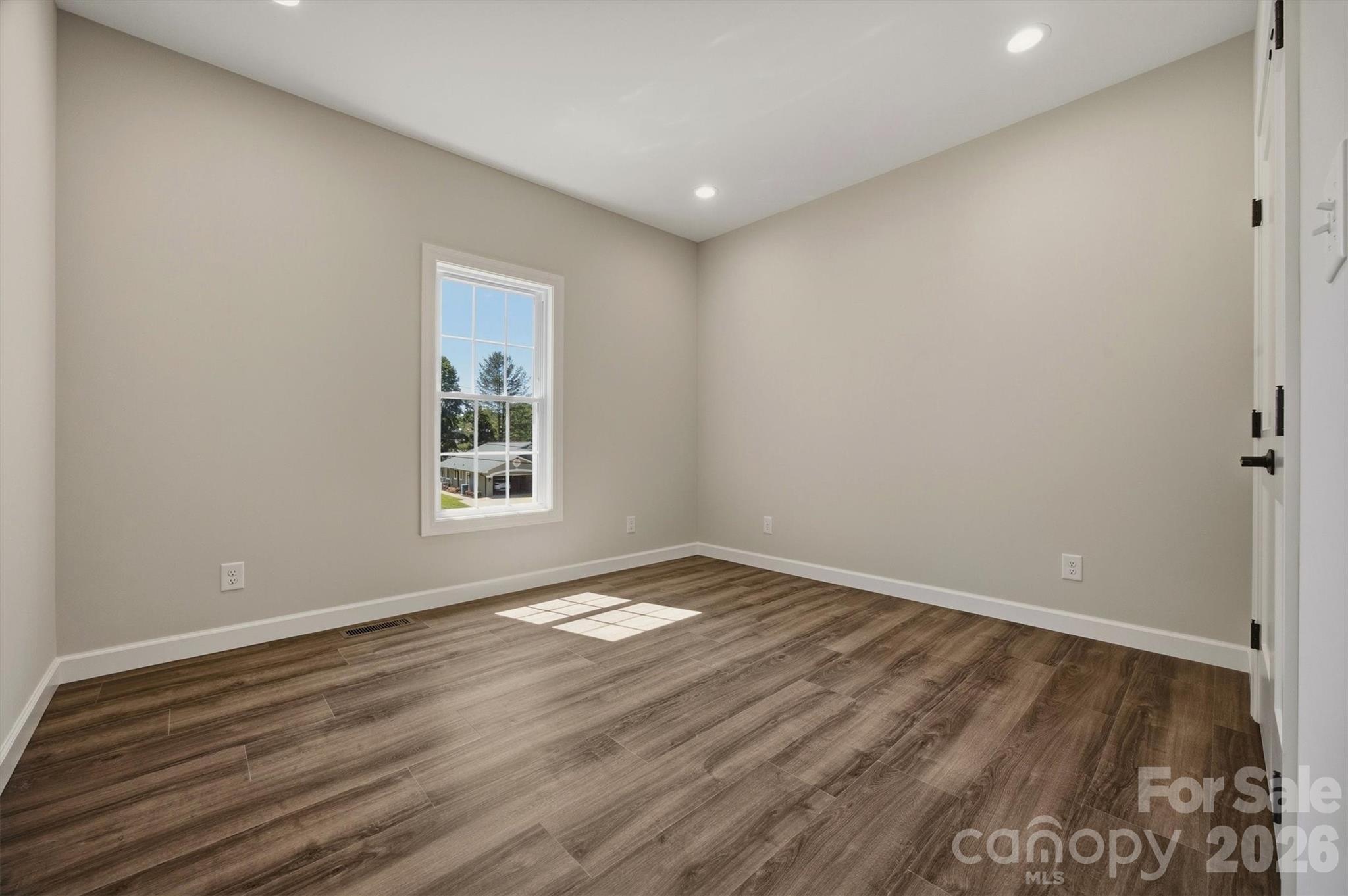 107 Meadow View Street Property Photo 19