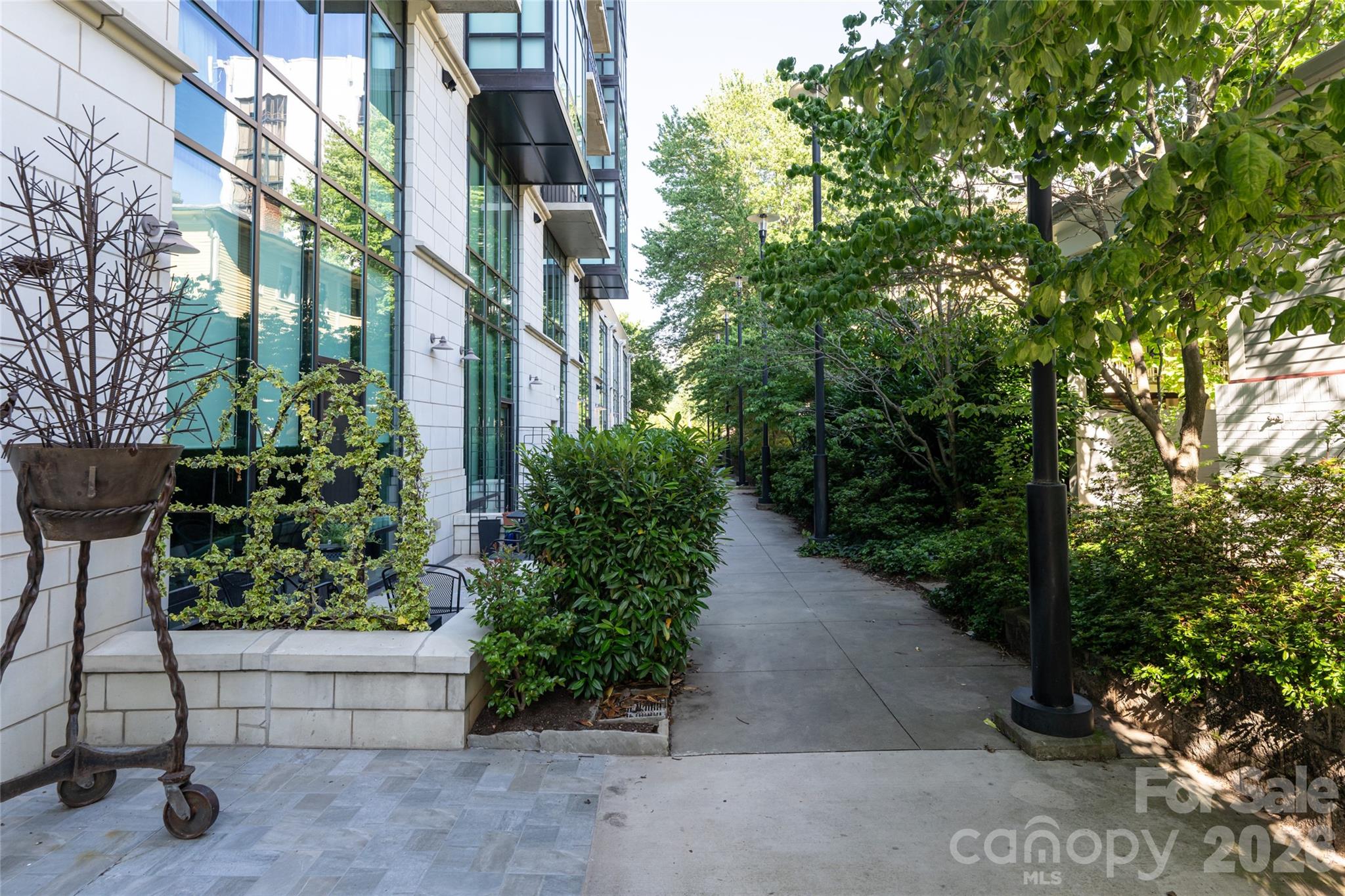 60 Unit #302 N Market Street Property Photo 33