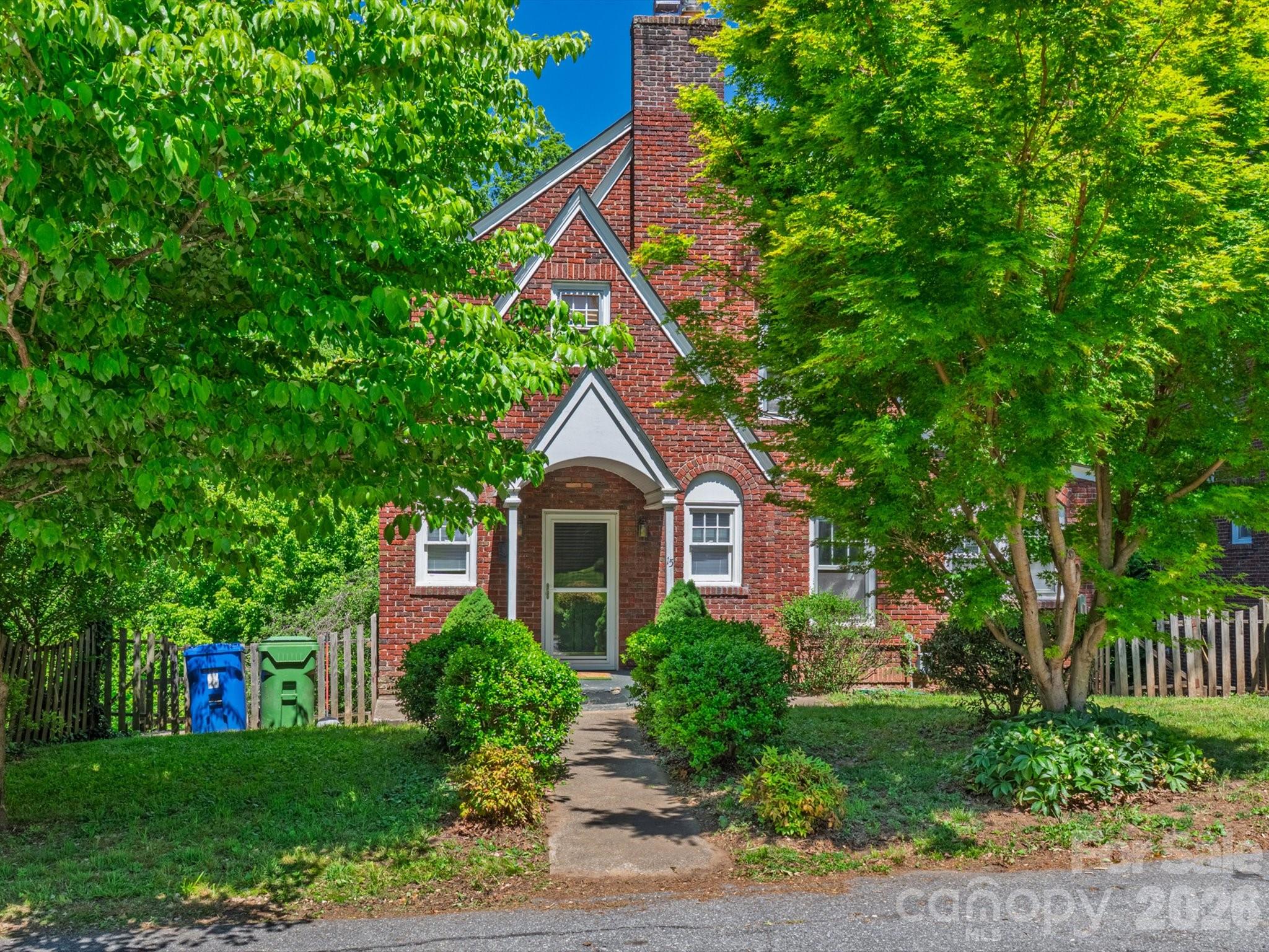 15 Sylvan Avenue Property Photo 2