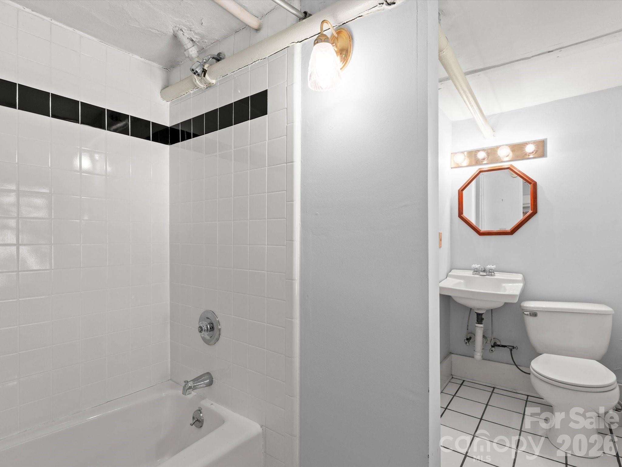 15 Sylvan Avenue Property Photo 21