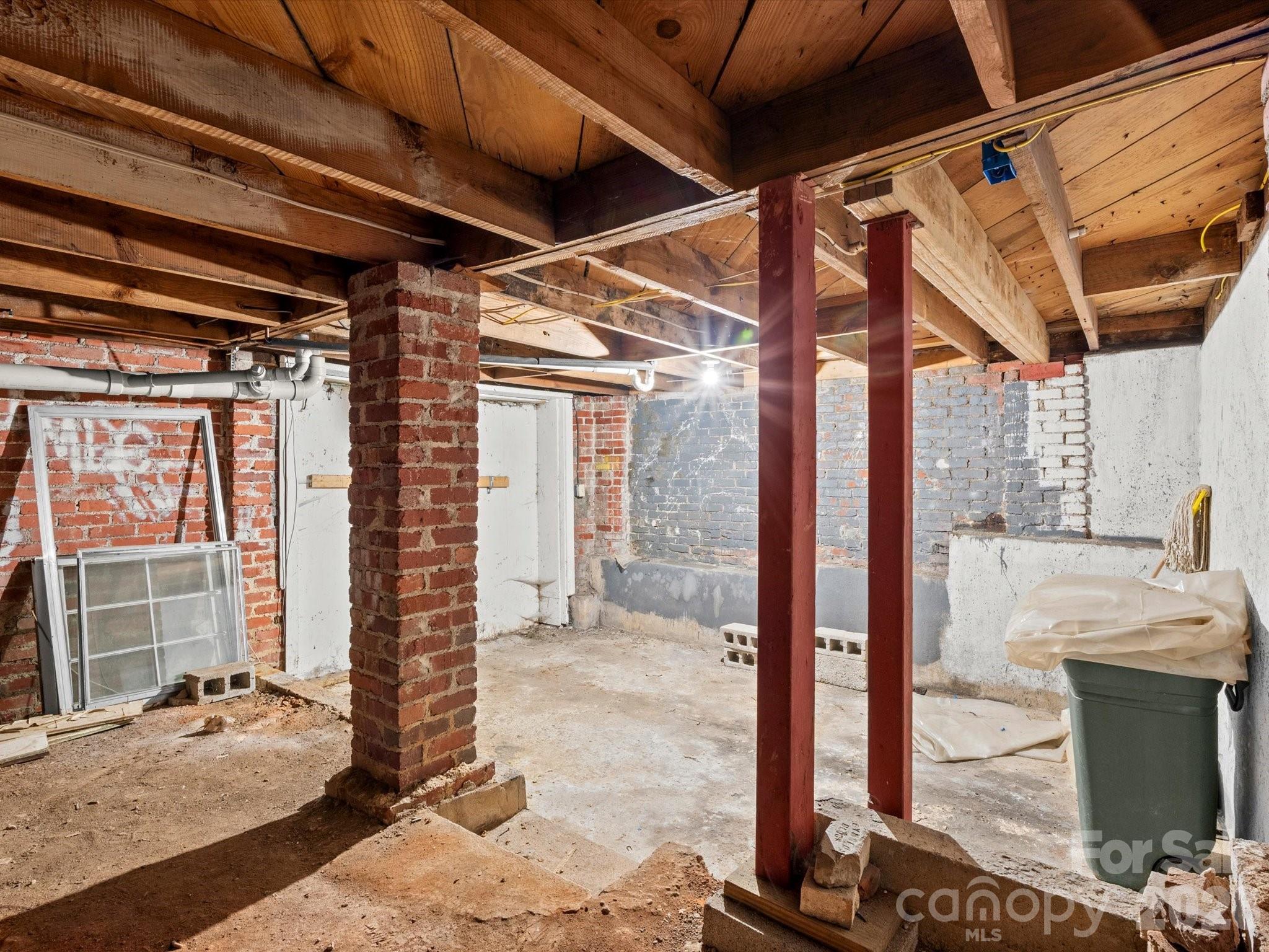 15 Sylvan Avenue Property Photo 25