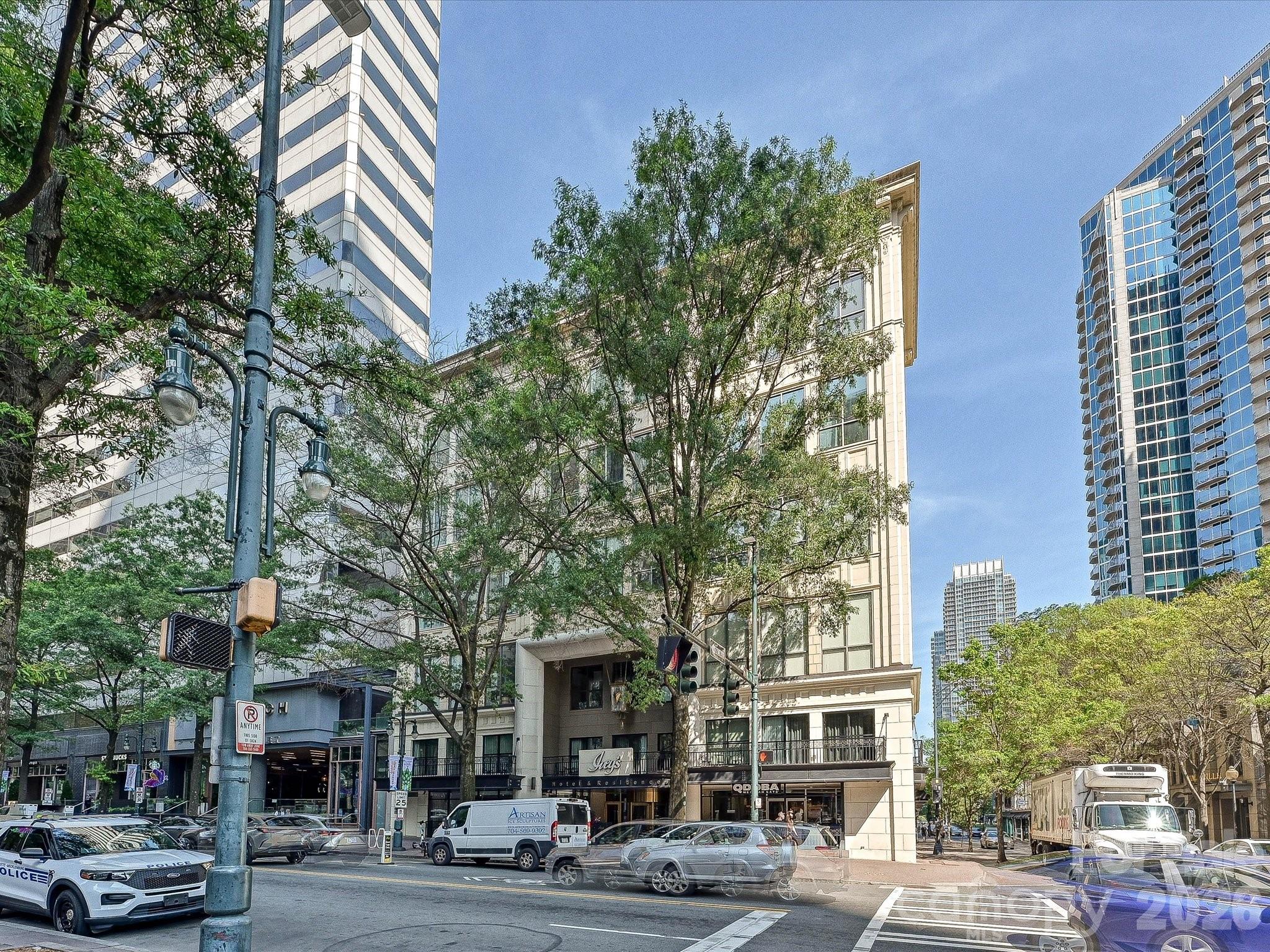127 N Tryon Street 509 Property Photo 1