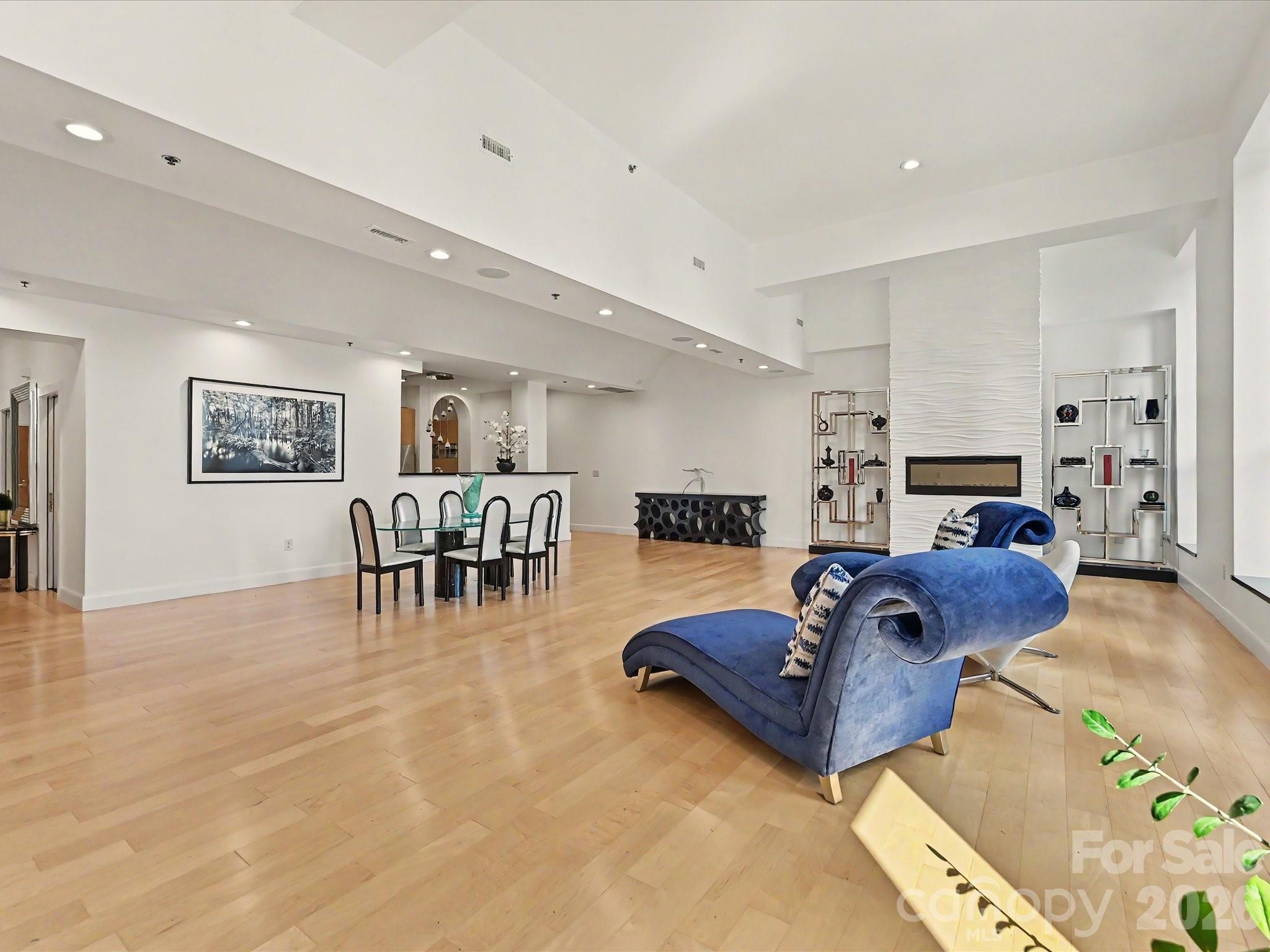 127 N Tryon Street 509 Property Photo 10