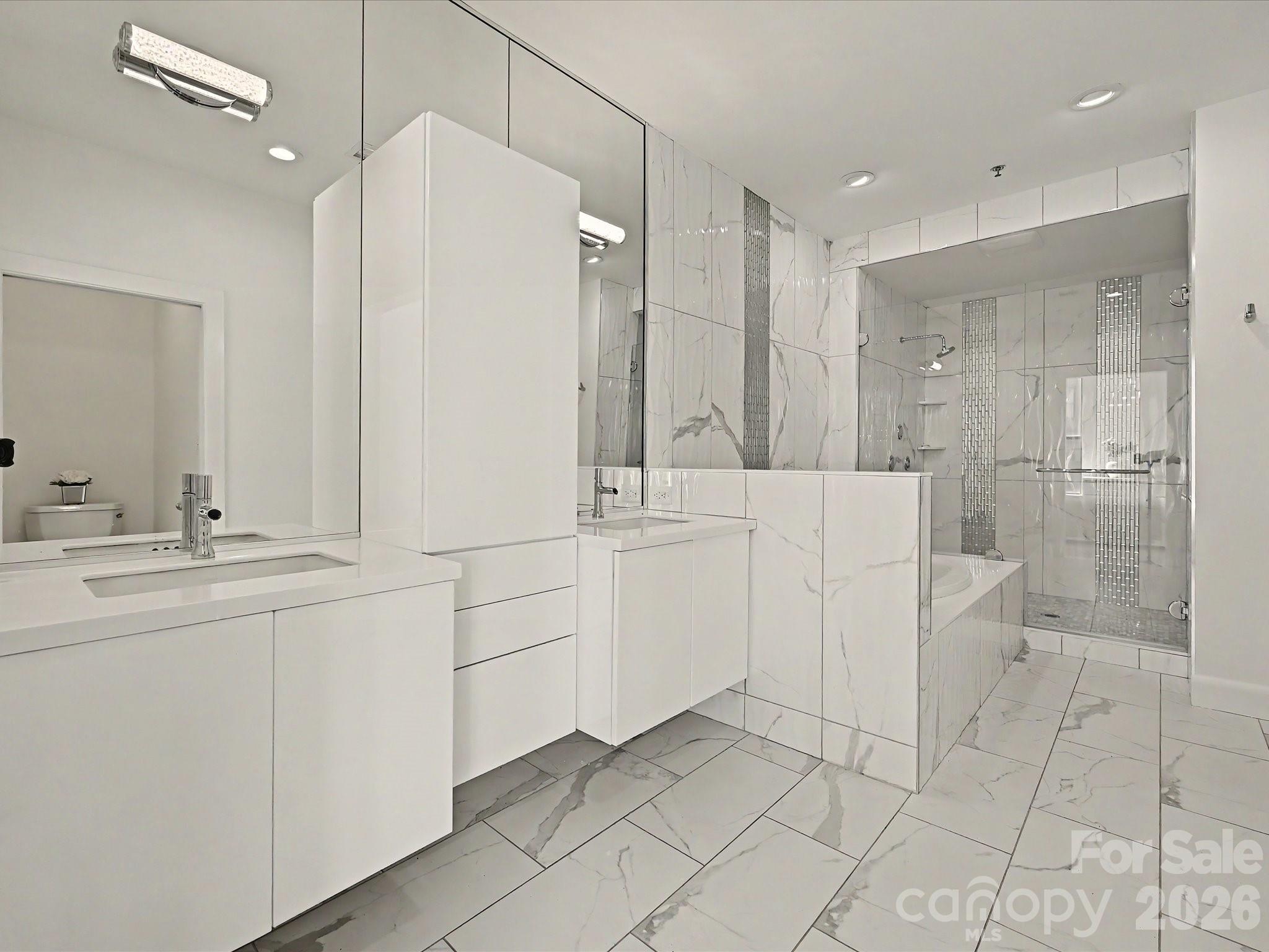 127 N Tryon Street 509 Property Photo 22