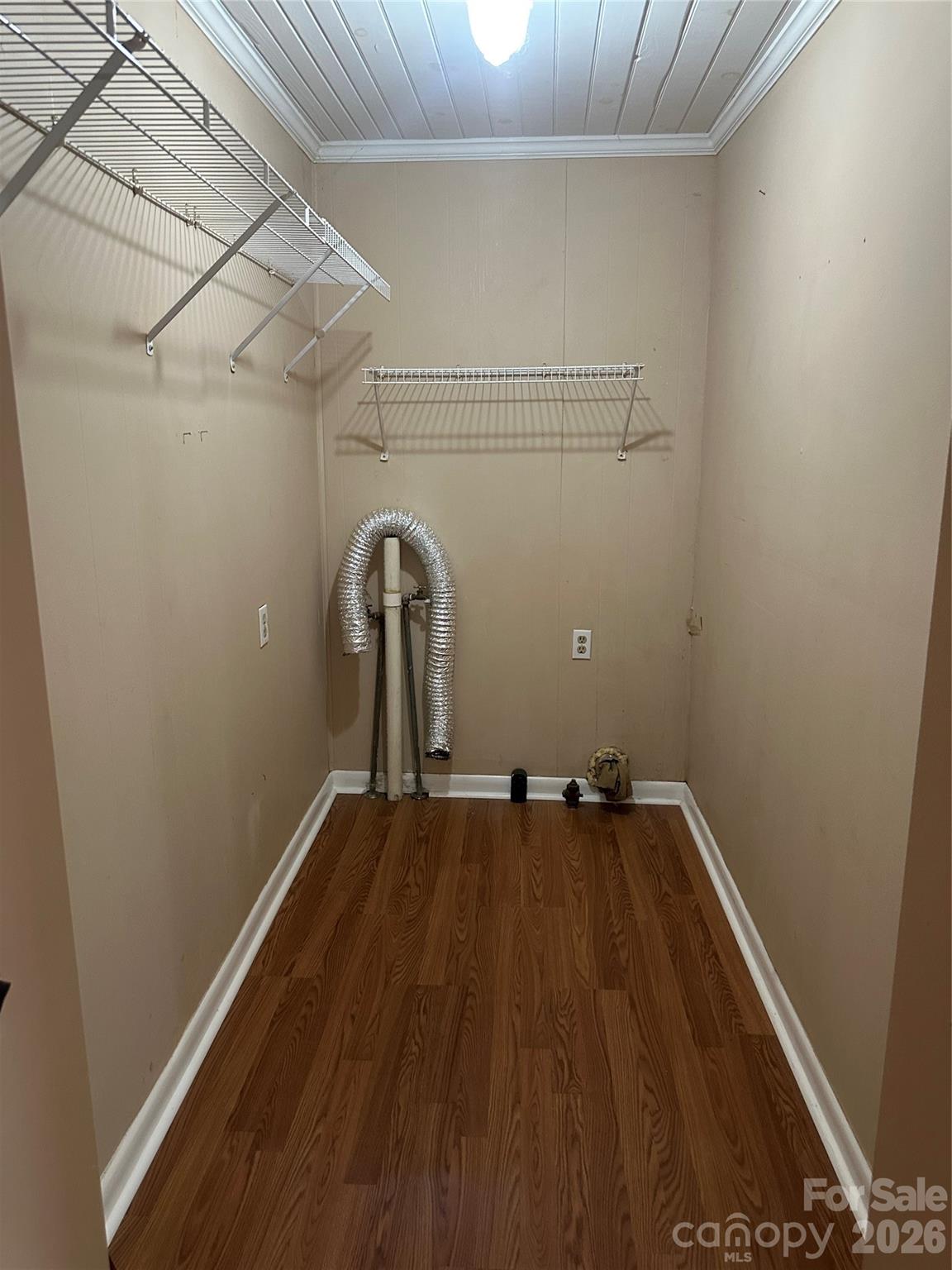 1407 N College Avenue Property Photo 12