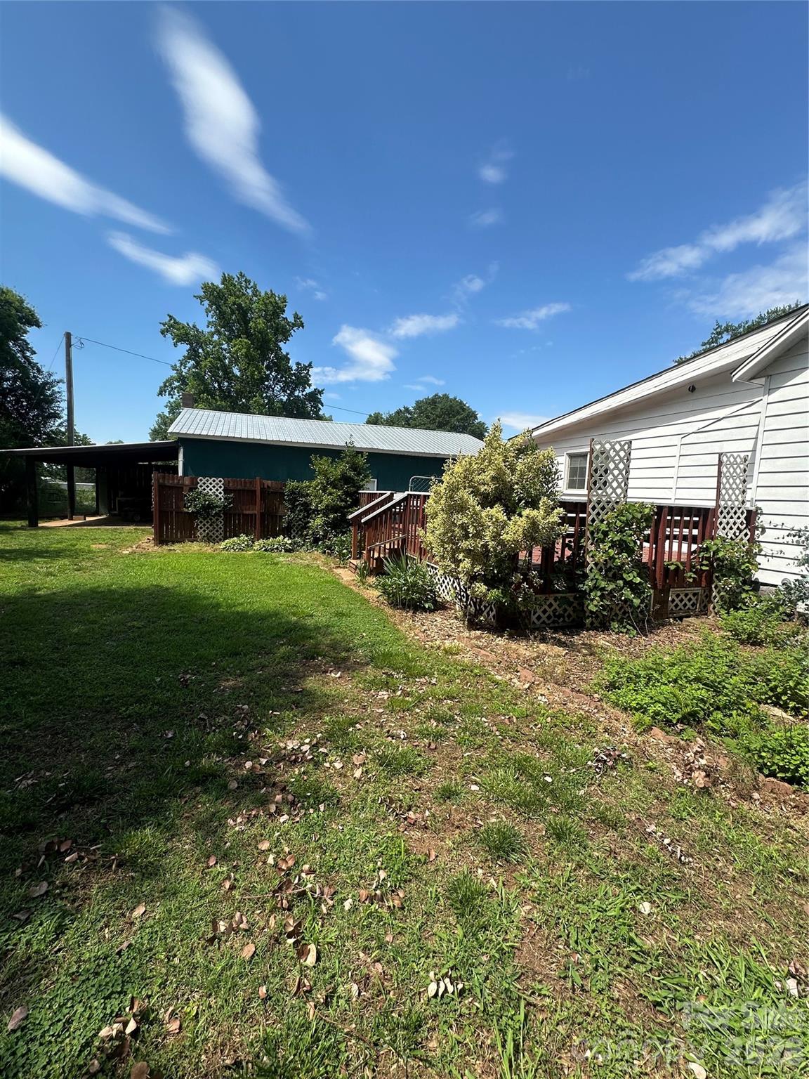 1407 N College Avenue Property Photo 24