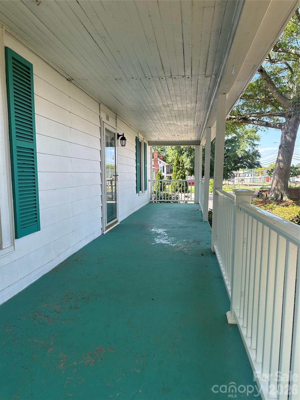 1407 N College Avenue Property Photo 32