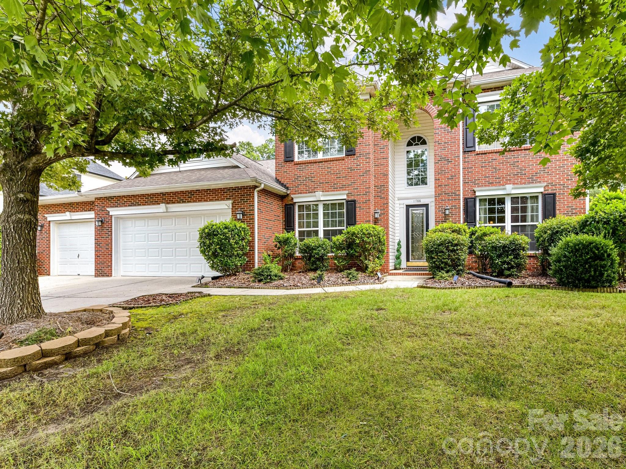 1788 Oakmont Drive Property Photo 2