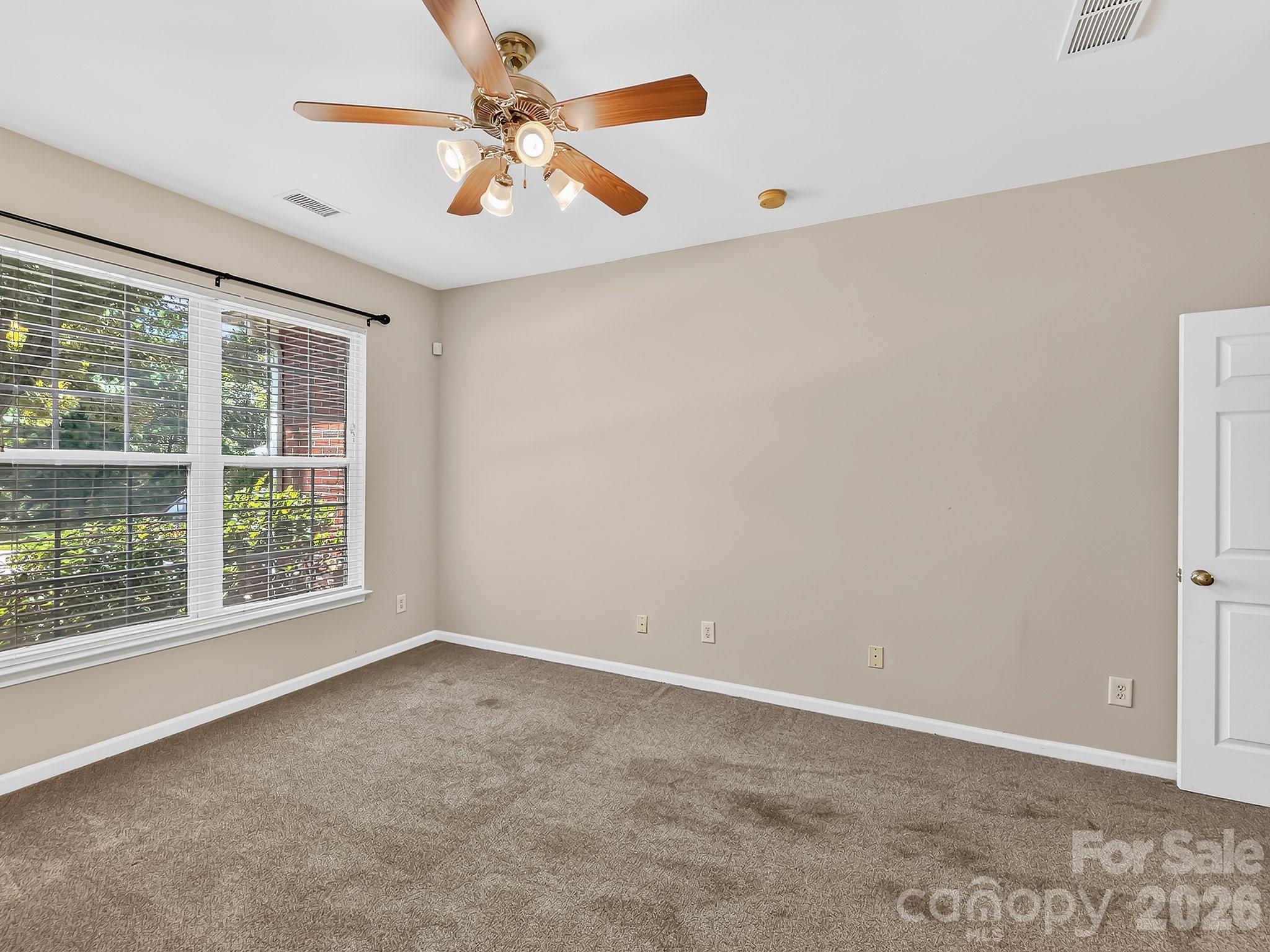 1788 Oakmont Drive Property Photo 6