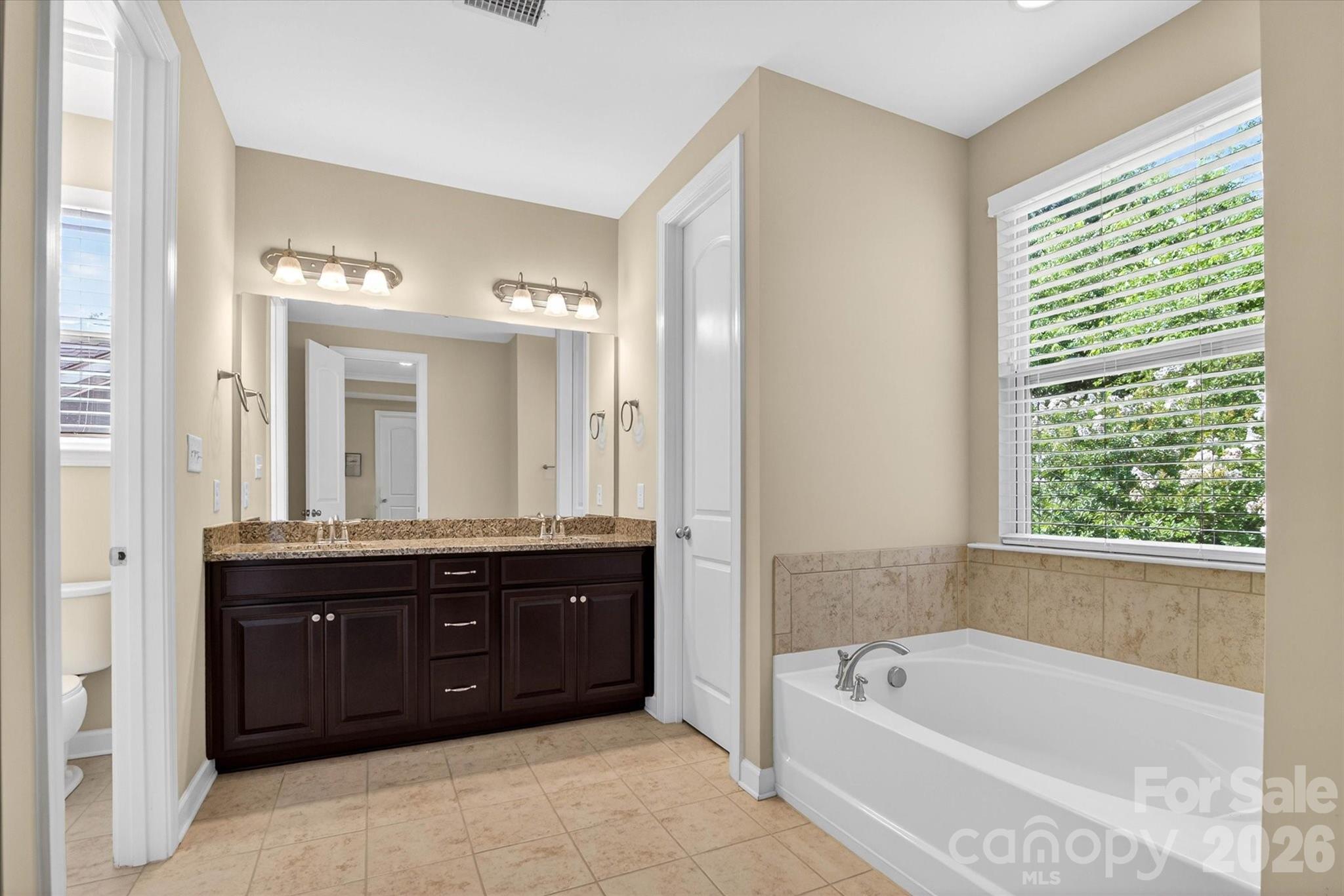 14832 Long Iron Drive Property Photo 32
