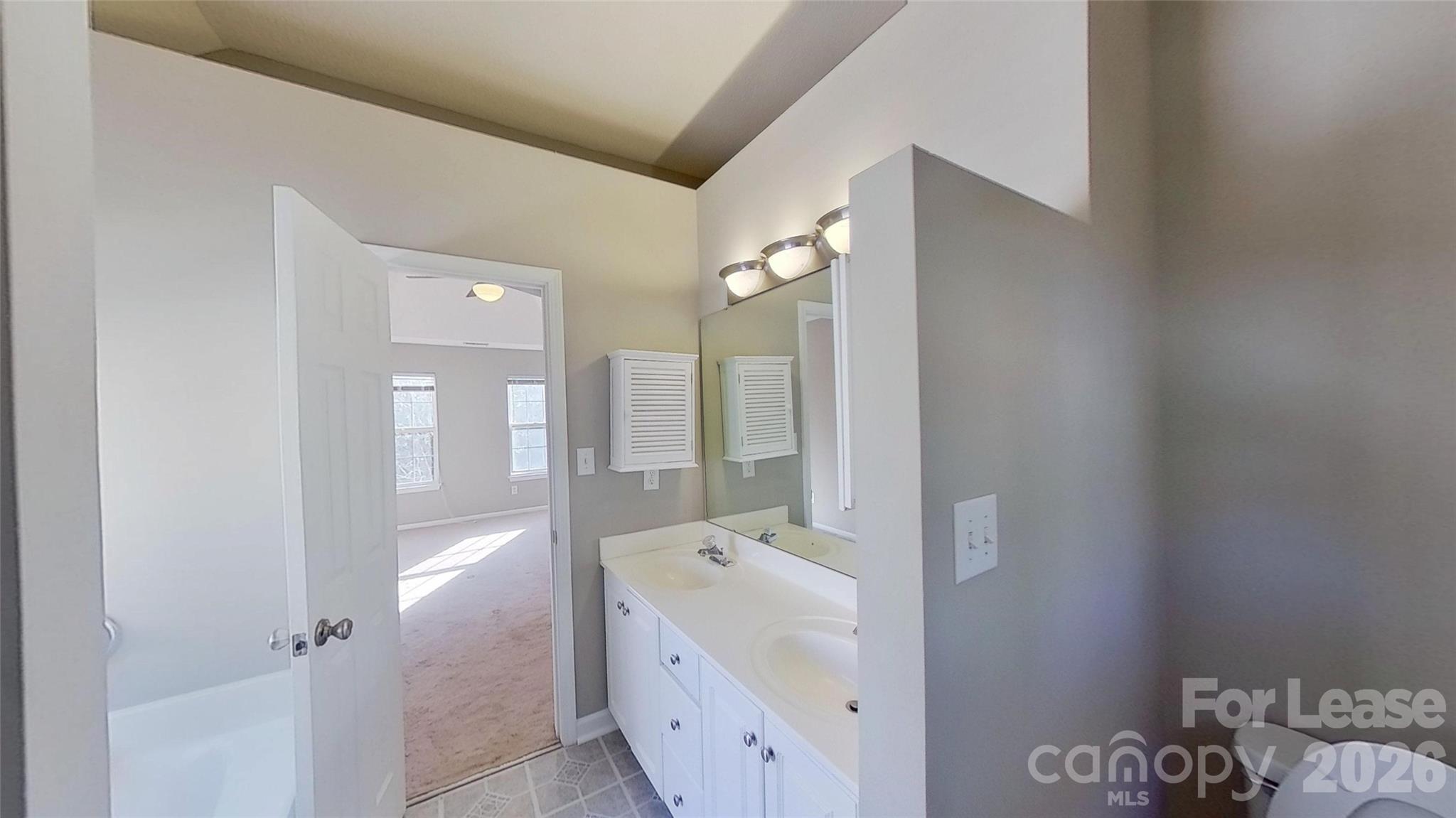 7236 Rock Island Road Property Photo 8
