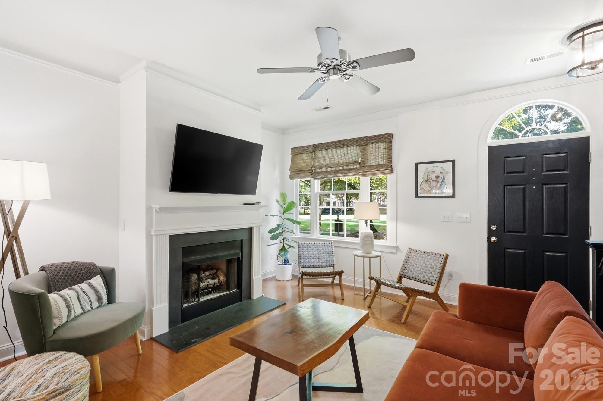 306 Elis Way Property Photo 9