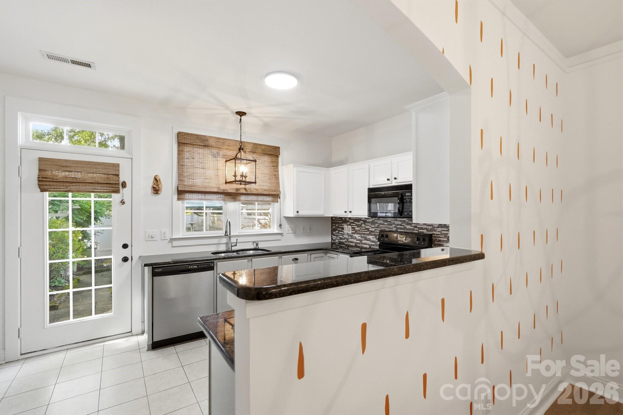 306 Elis Way Property Photo 14