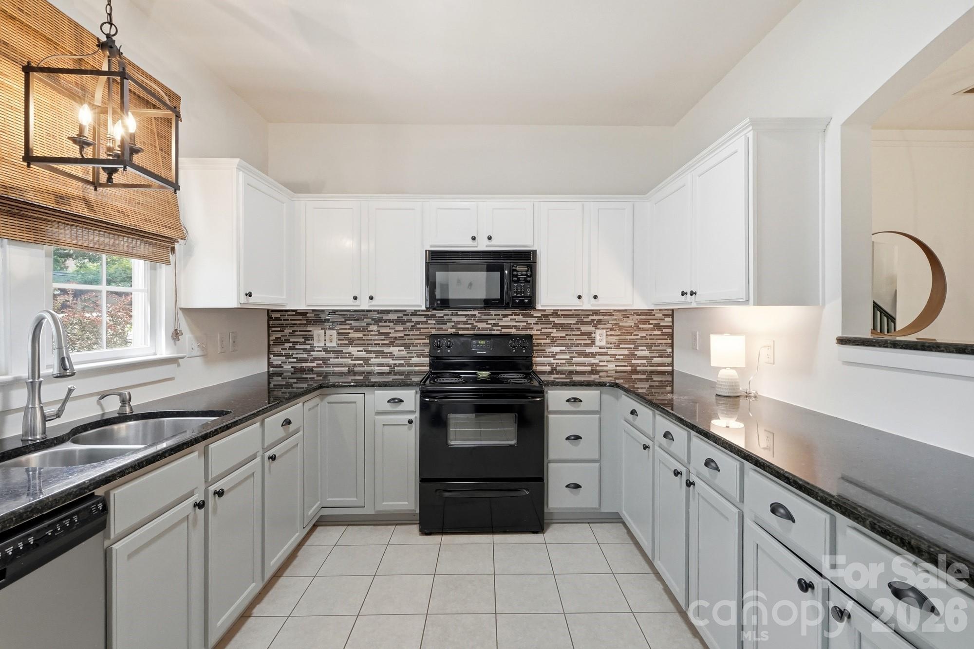 306 Elis Way Property Photo 16