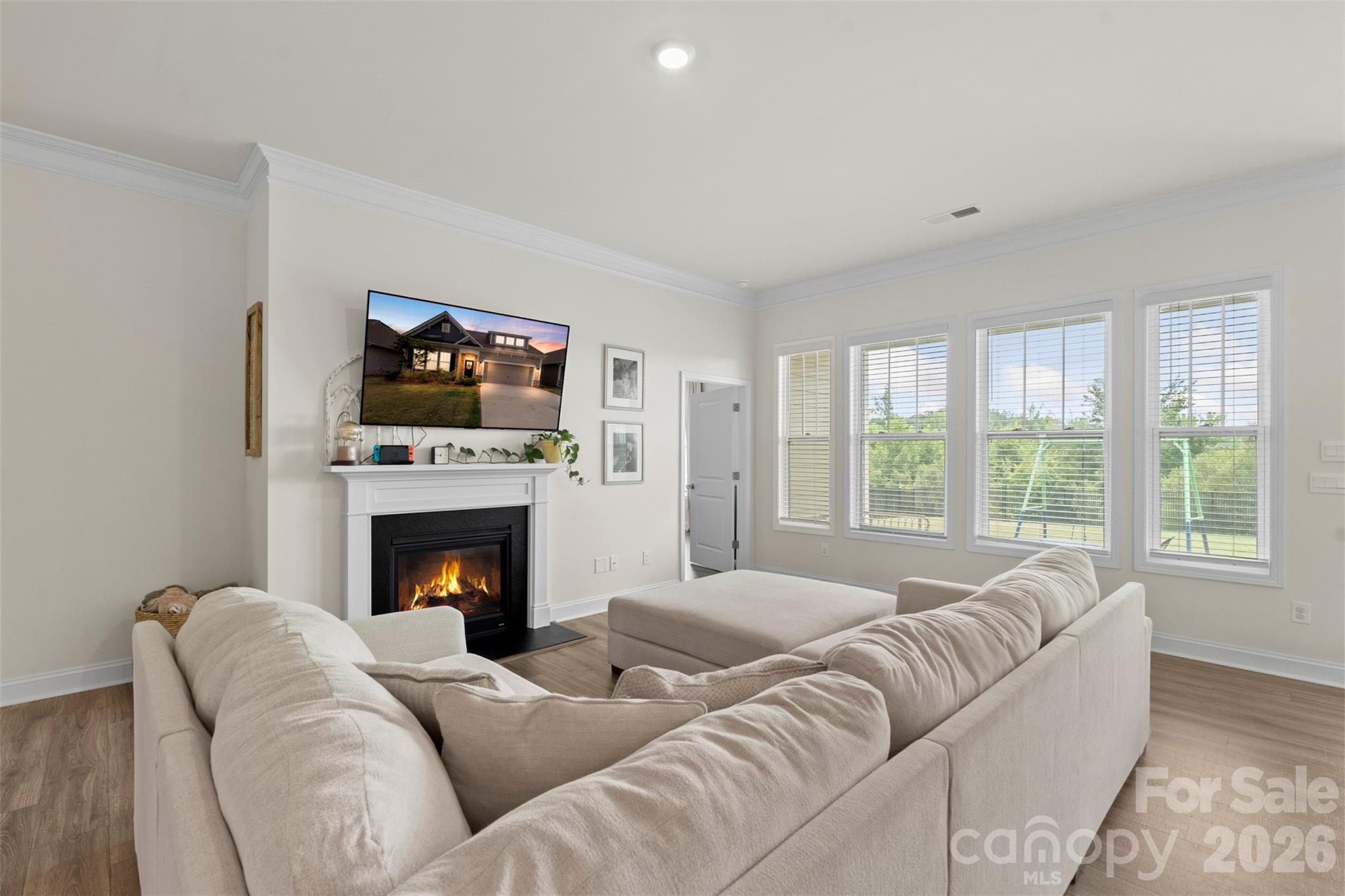 4190 Millstream Road Property Photo 12