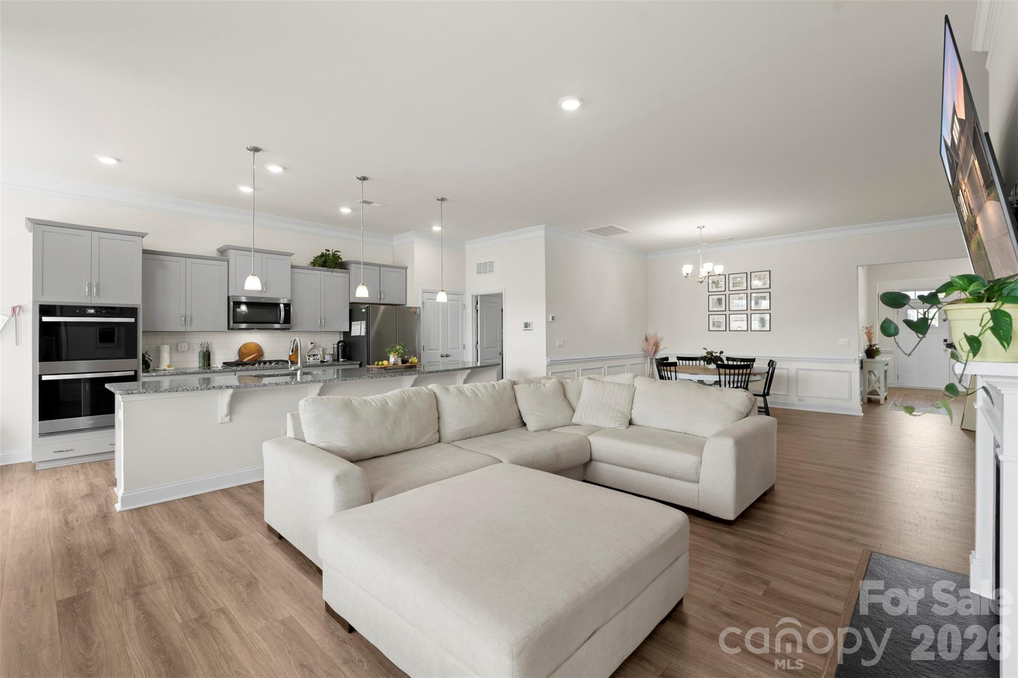 4190 Millstream Road Property Photo 14