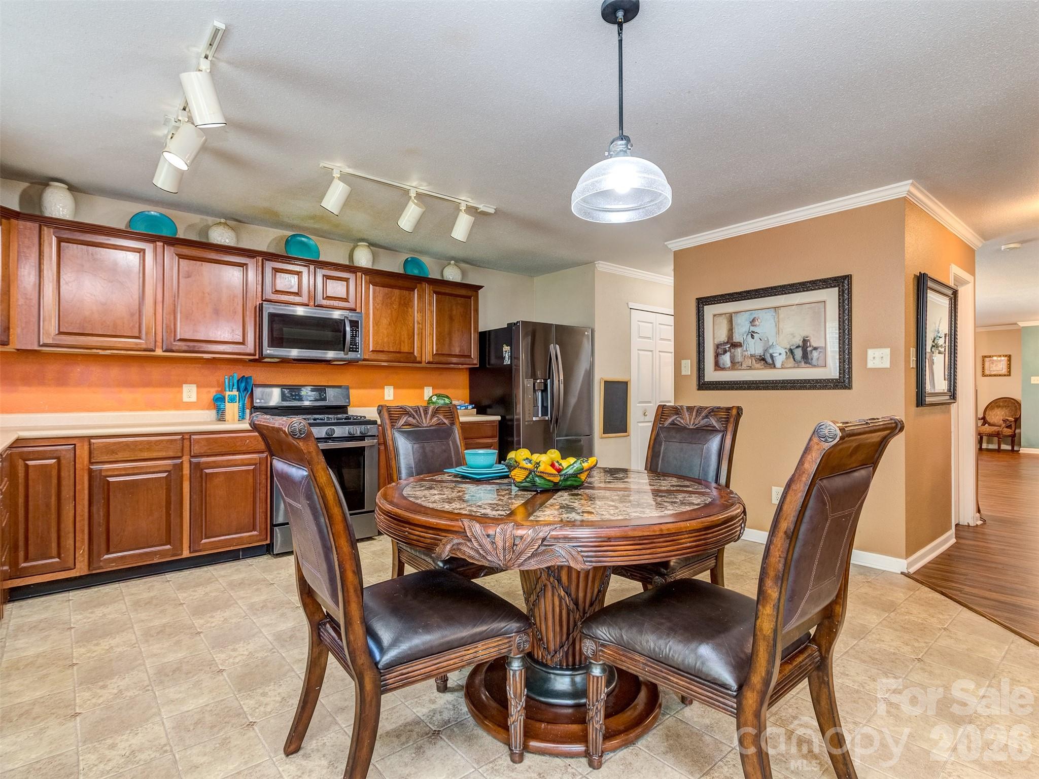7829 Ponderosa Pine Lane Property Photo 12