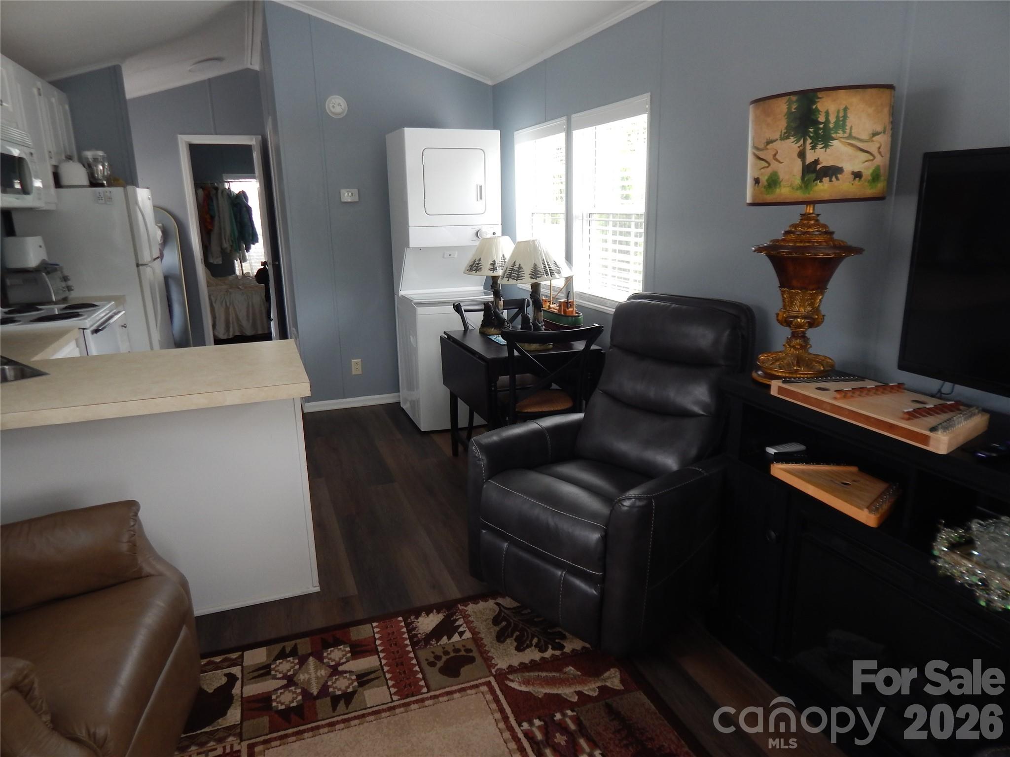 219 Pike Point Property Photo 7