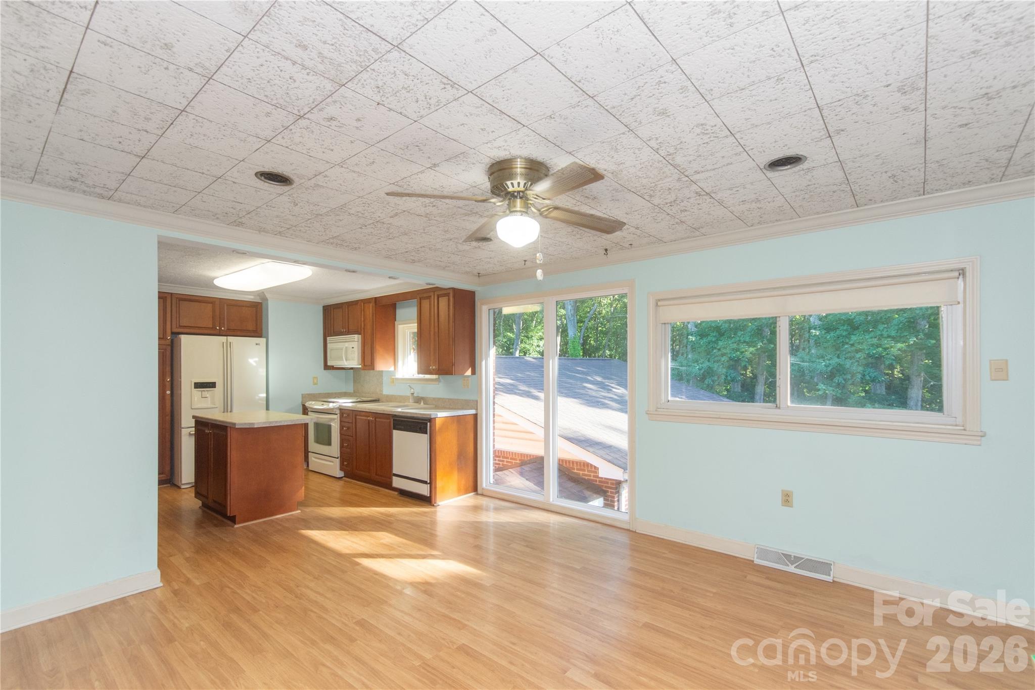 3303 Pikeview Road Property Photo 12