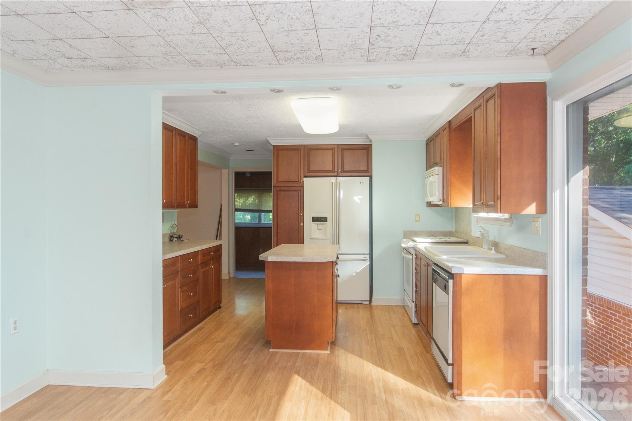 3303 Pikeview Road Property Photo 13