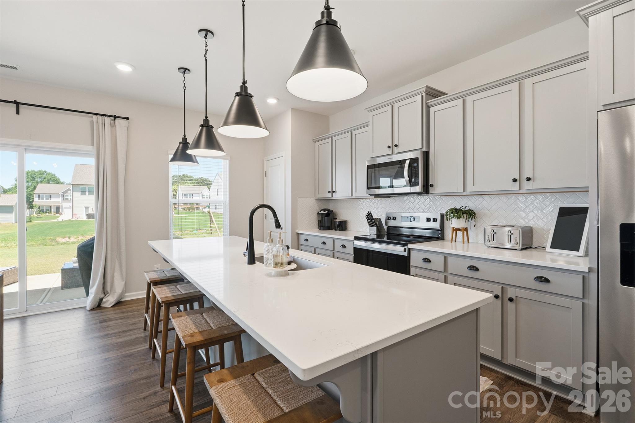 1295 Elizabeth Avenue Property Photo 11