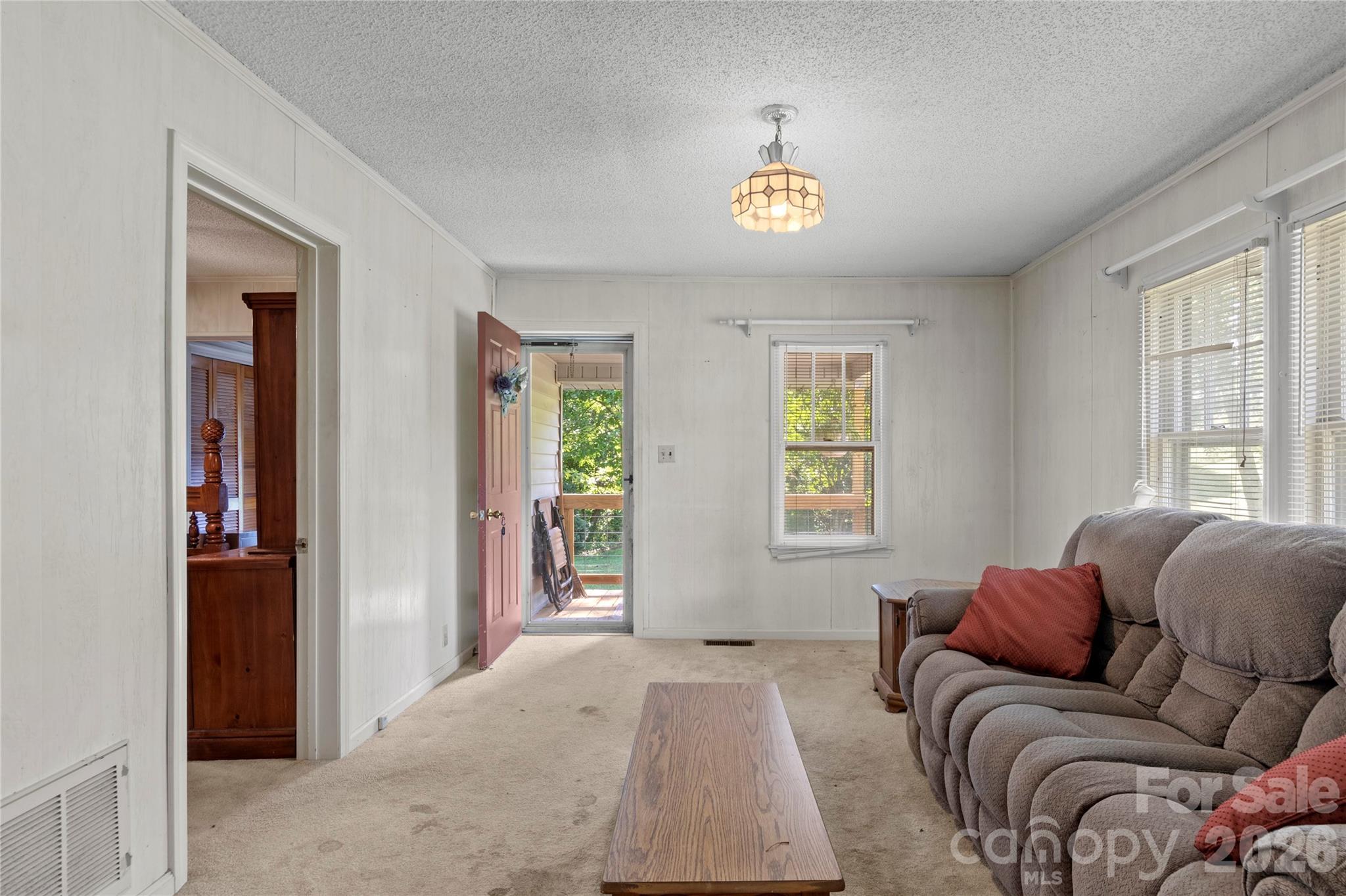 271 Little Ridge Road Property Photo 6