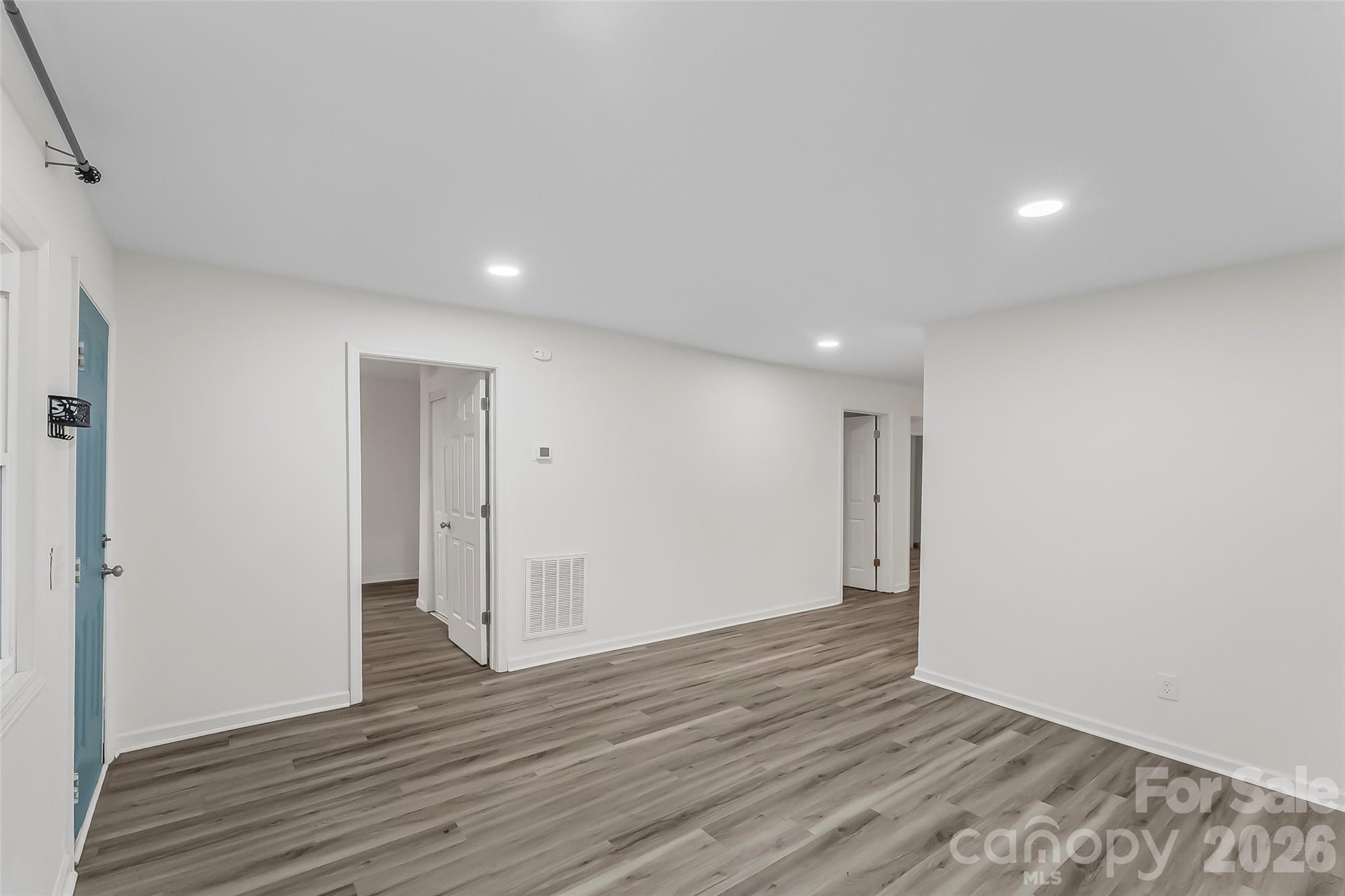 500 3rd Street Property Photo 6