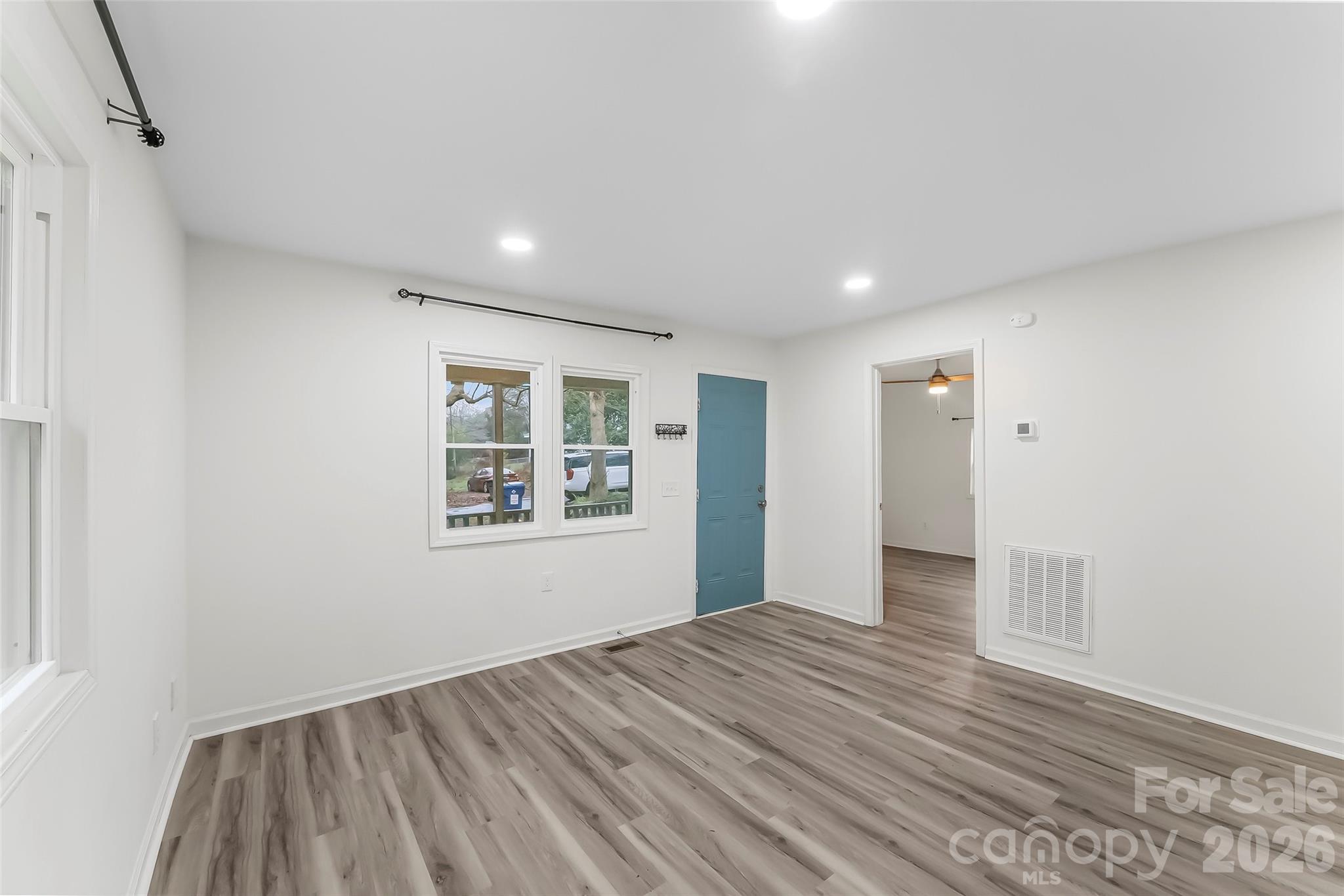 500 3rd Street Property Photo 8