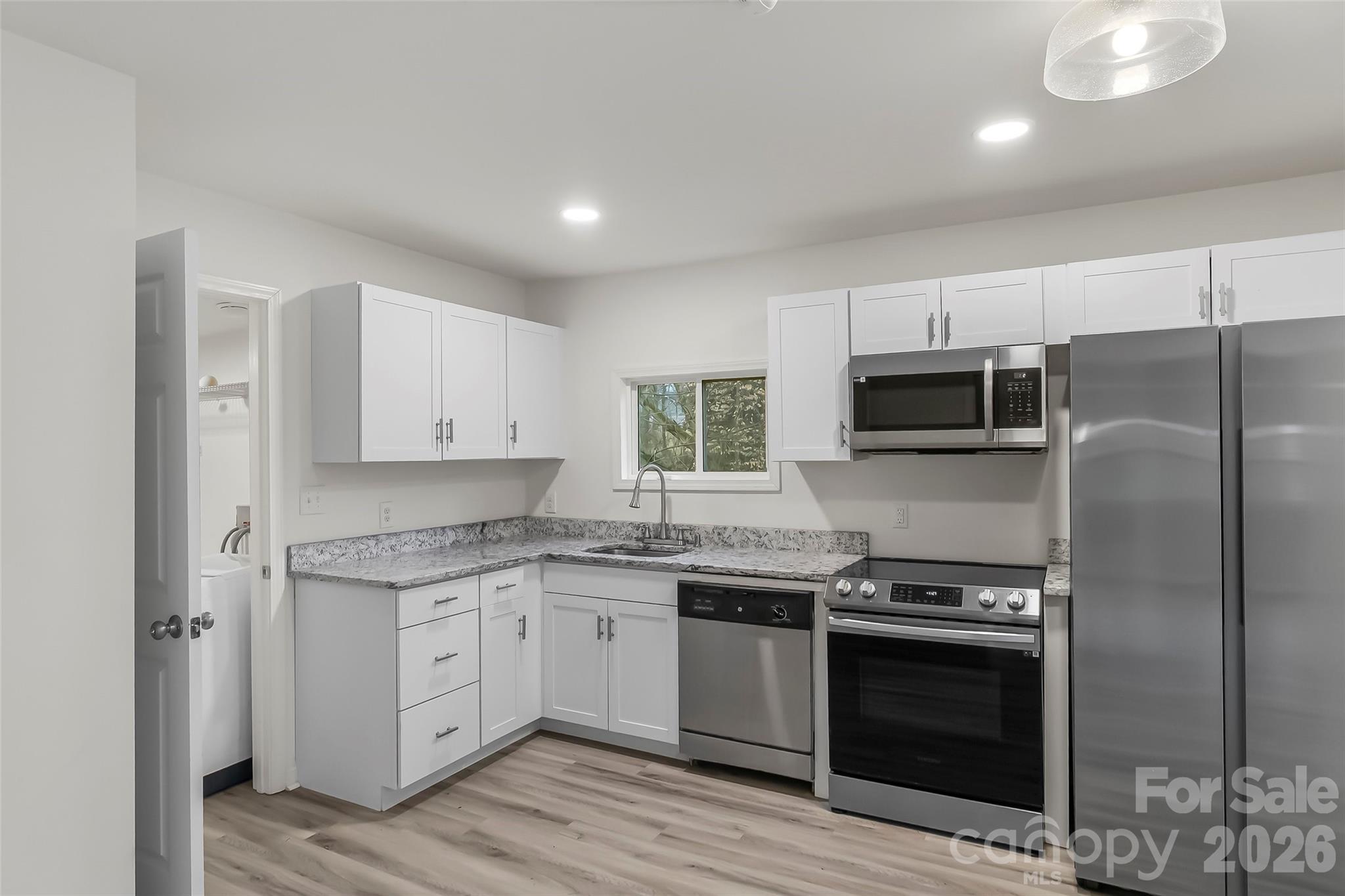 500 3rd Street Property Photo 12
