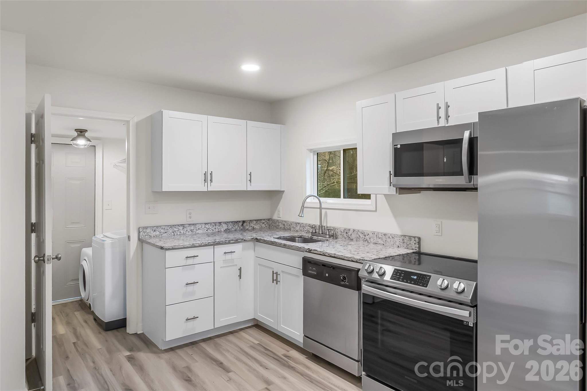 500 3rd Street Property Photo 13
