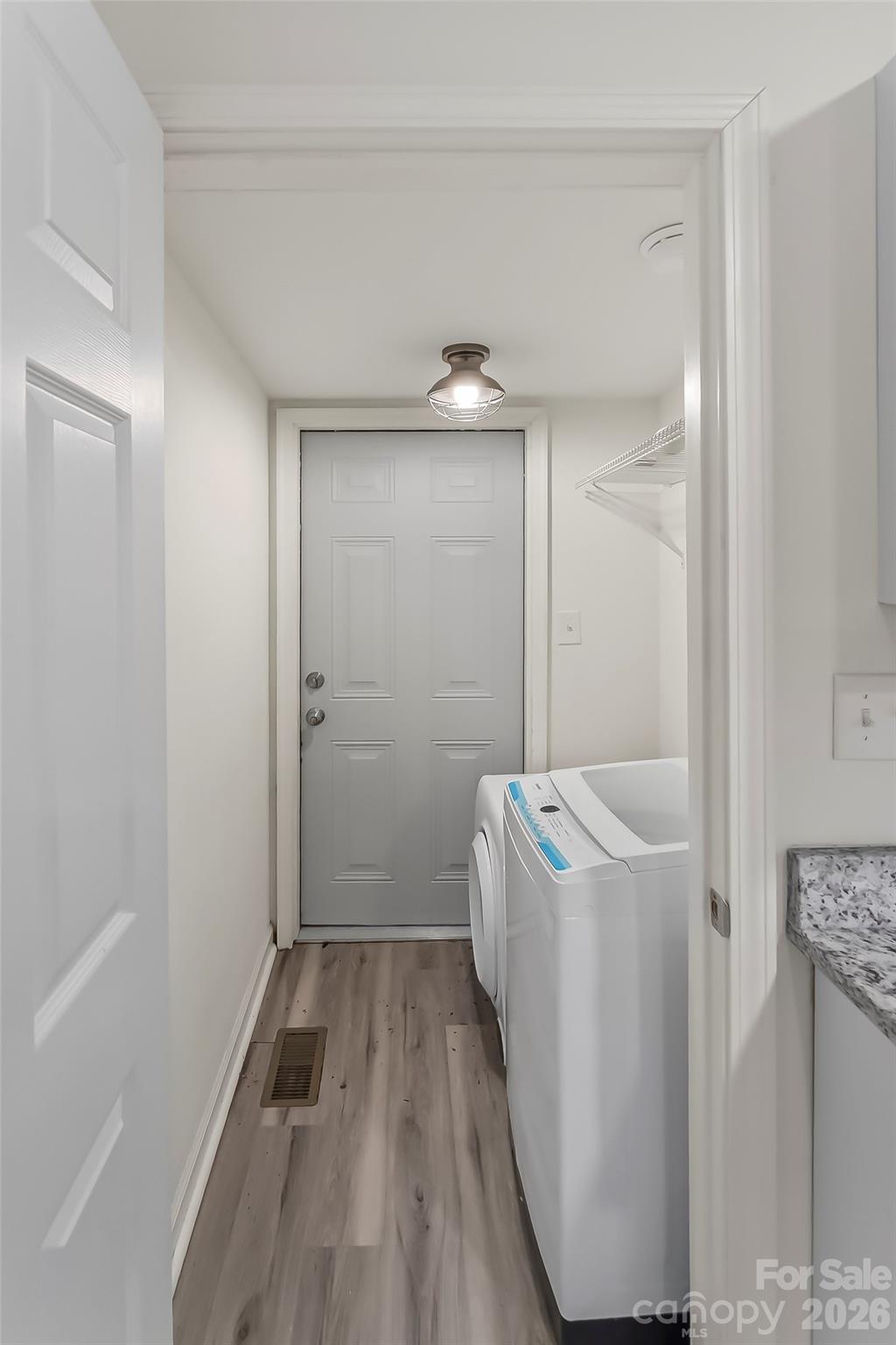 500 3rd Street Property Photo 14