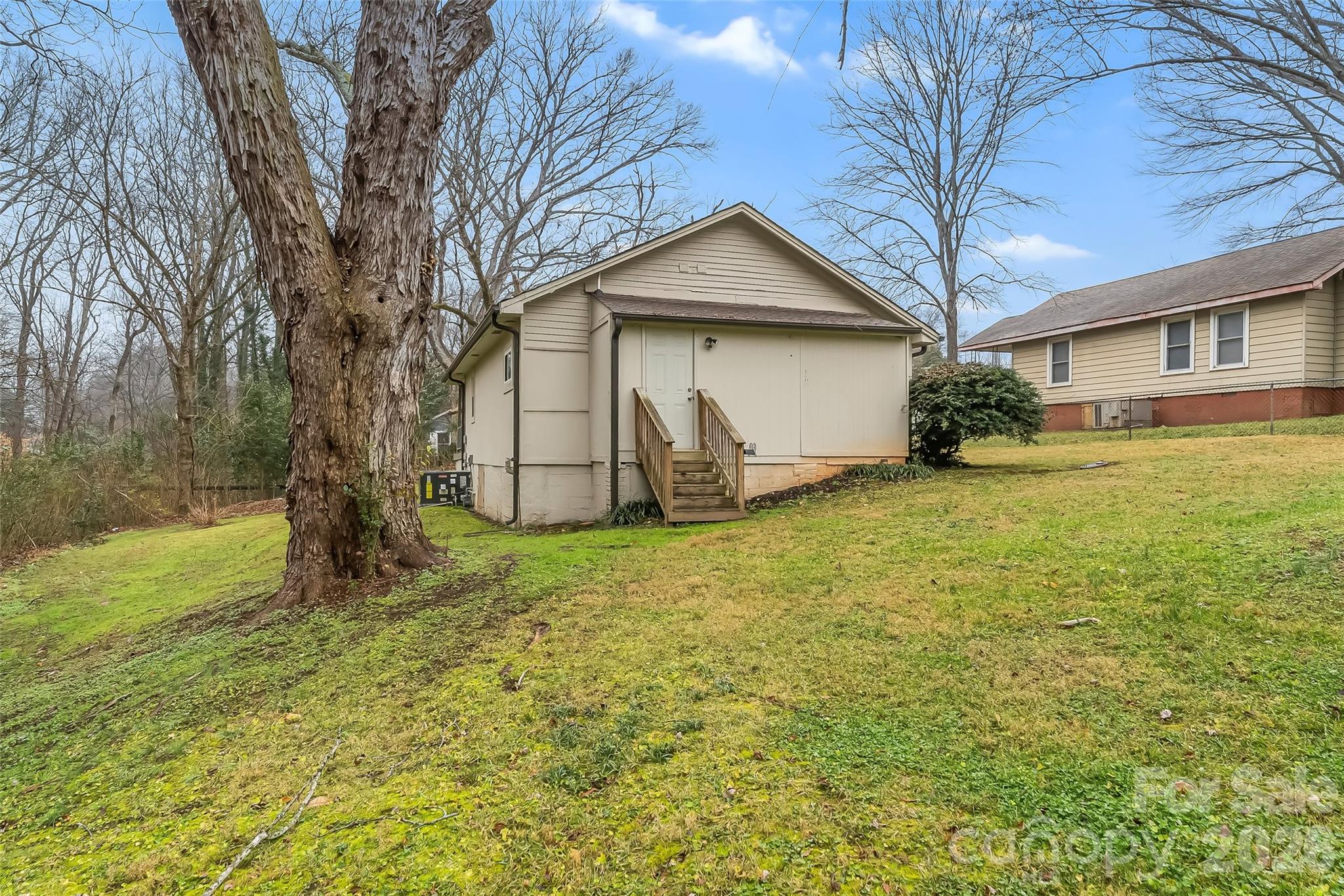 500 3rd Street Property Photo 28