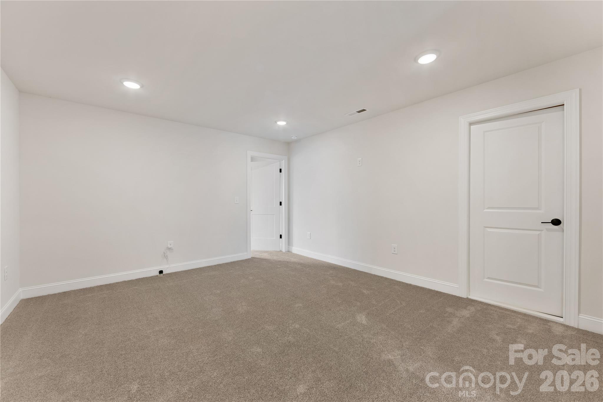 1270 Archer Loop 30 Property Photo 27
