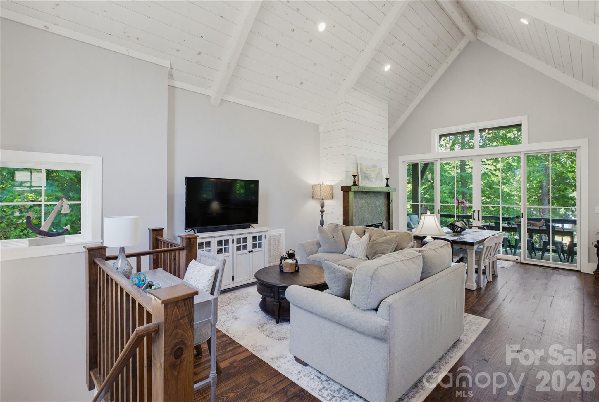 561 Harbor Ridge Drive Property Photo 9