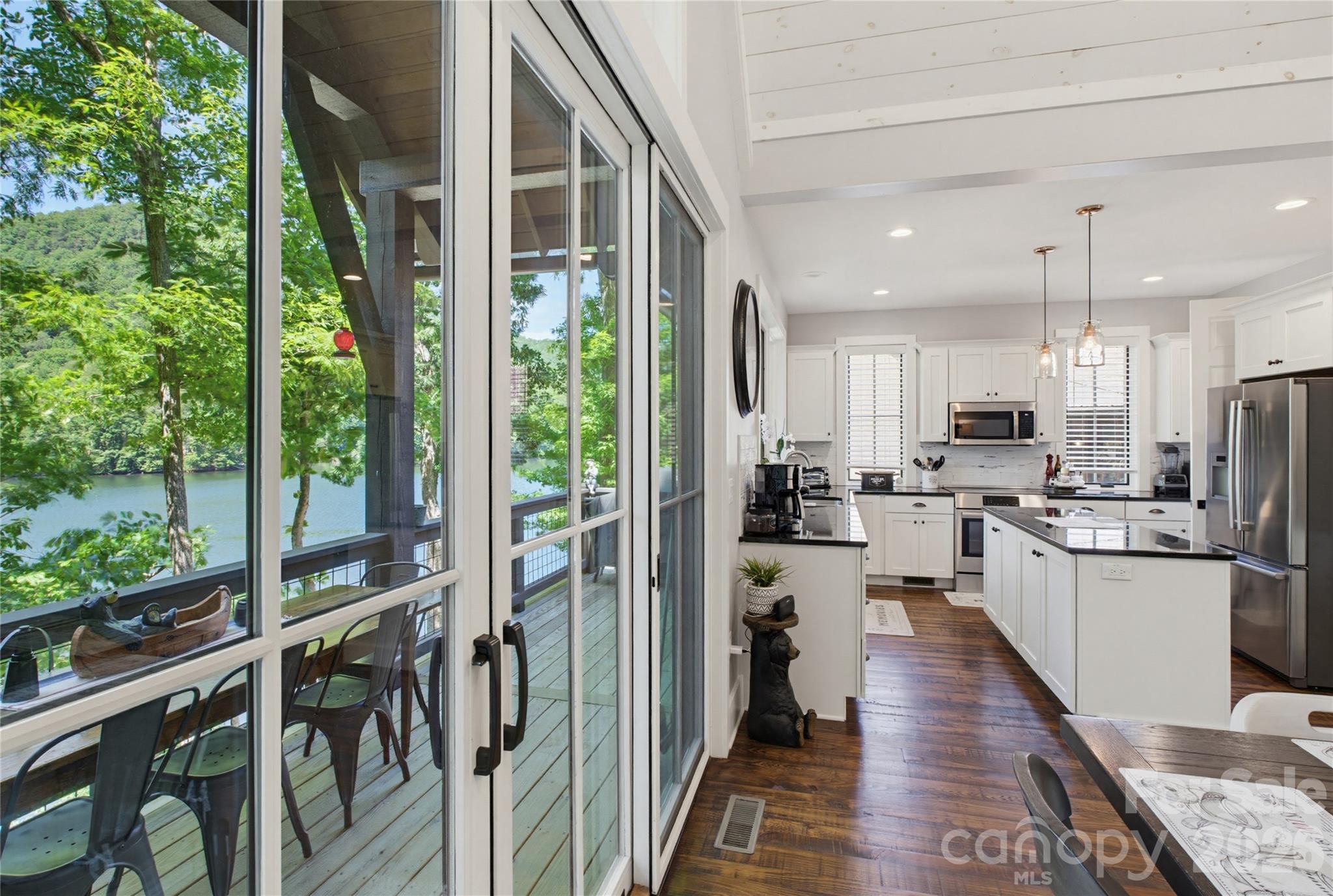 561 Harbor Ridge Drive Property Photo 12