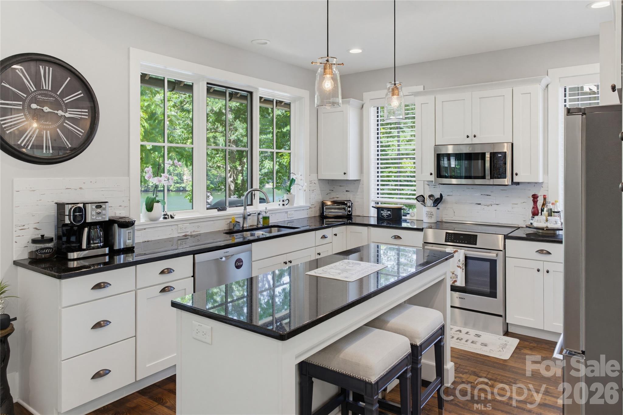 561 Harbor Ridge Drive Property Photo 14