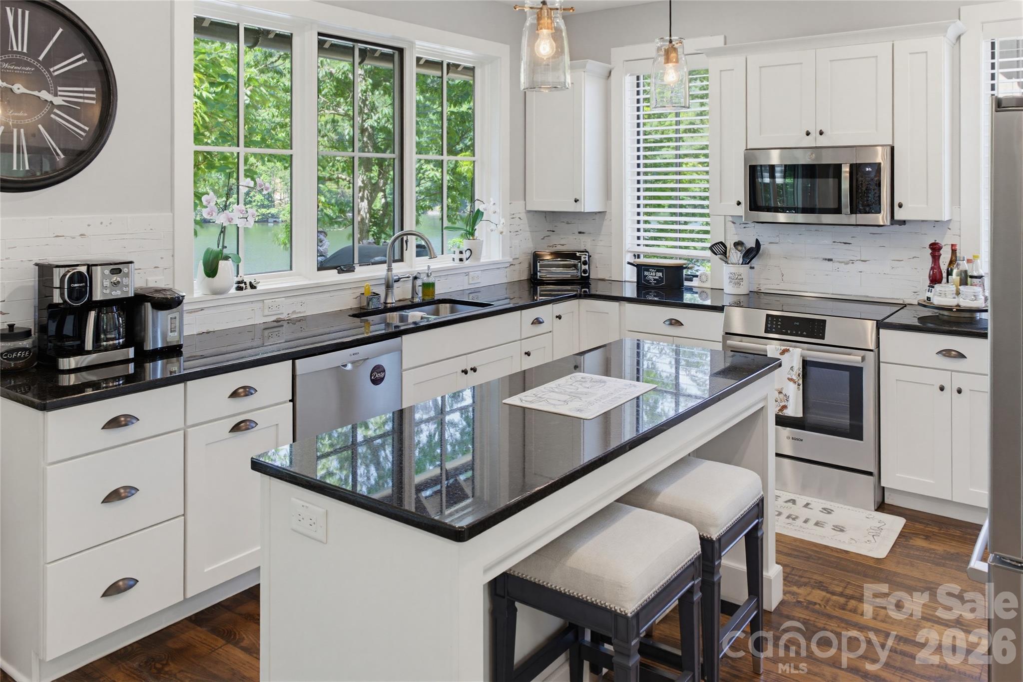 561 Harbor Ridge Drive Property Photo 15