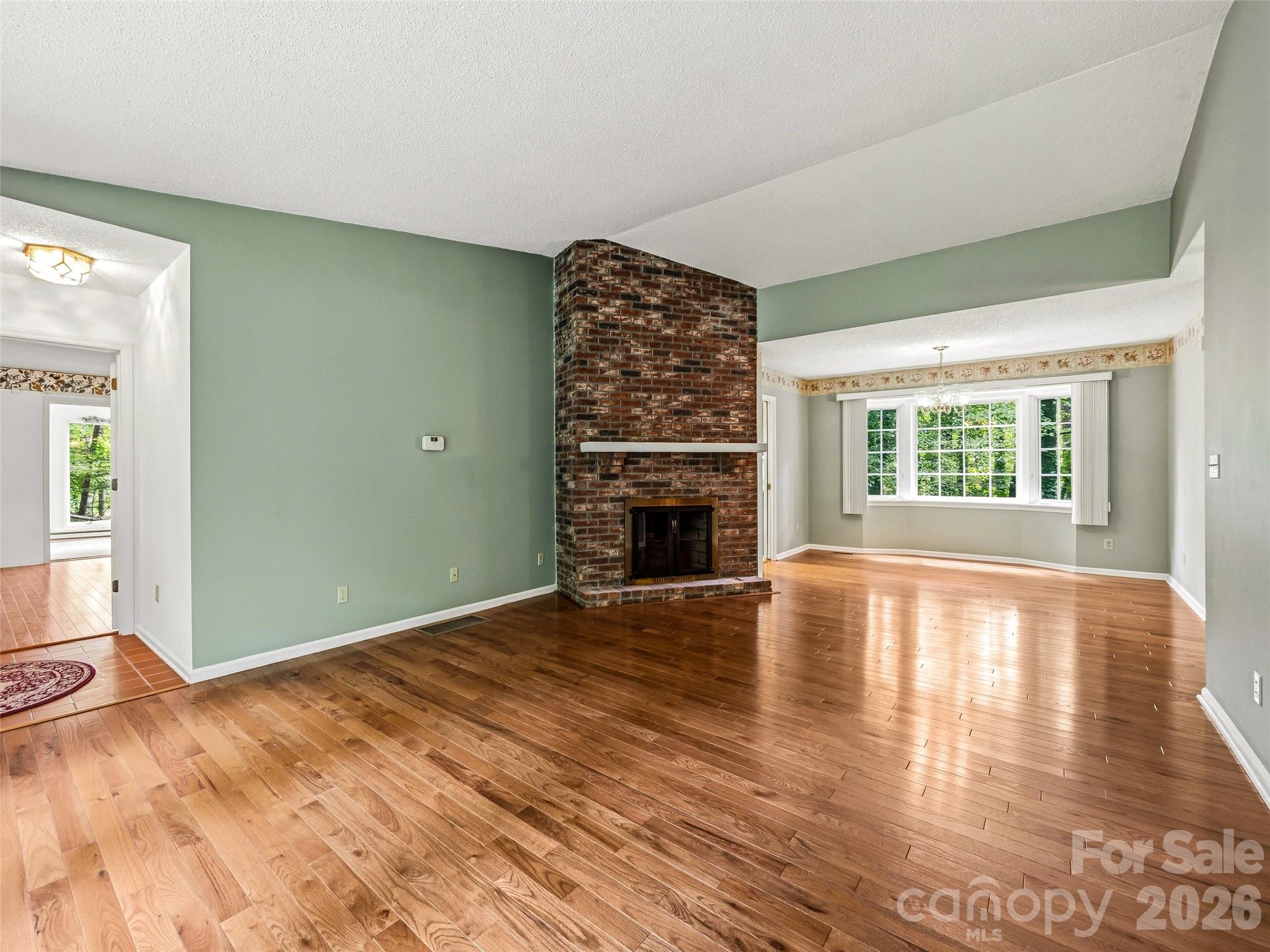 126 Surry Lane Property Photo 7