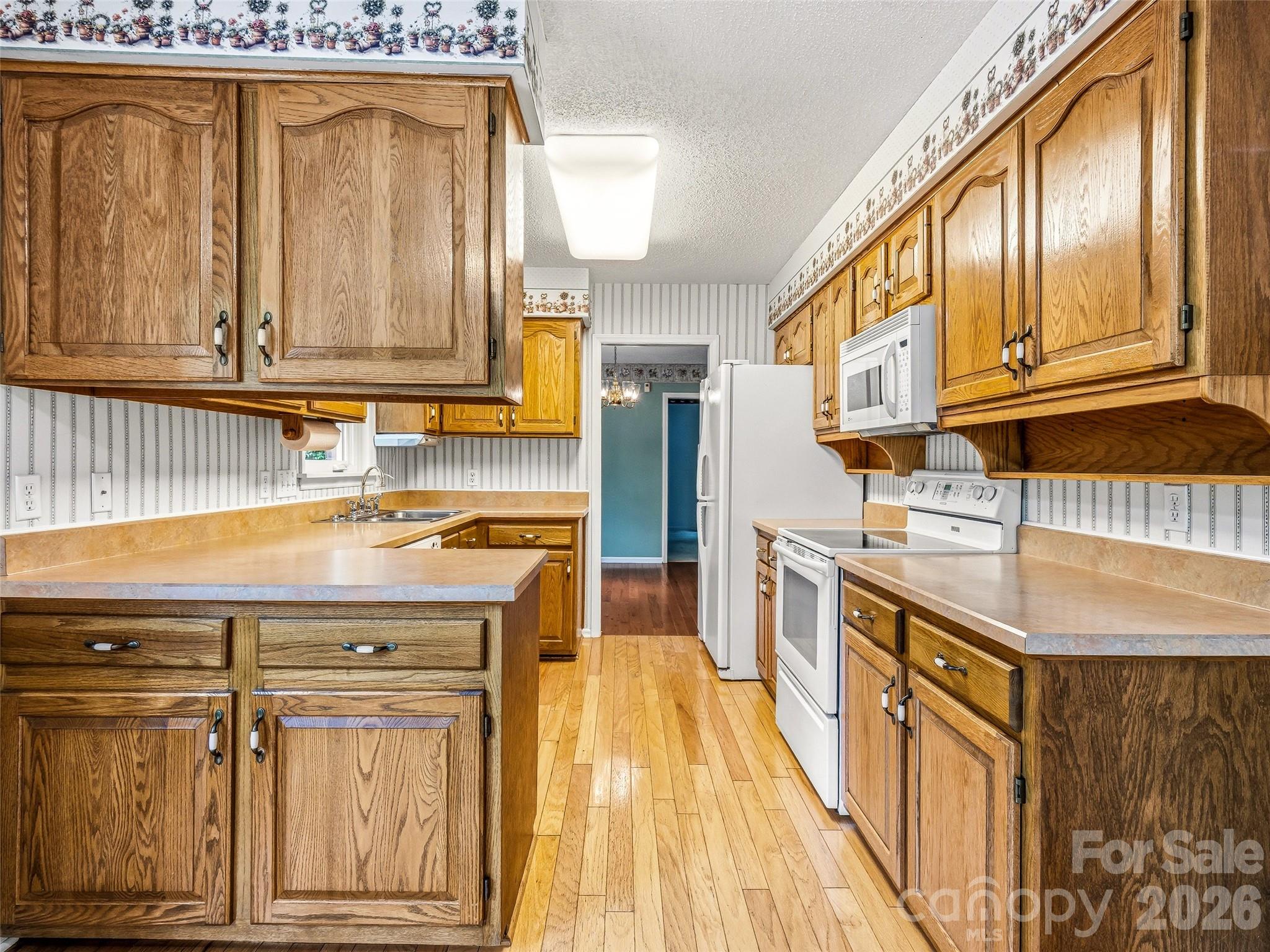 126 Surry Lane Property Photo 10
