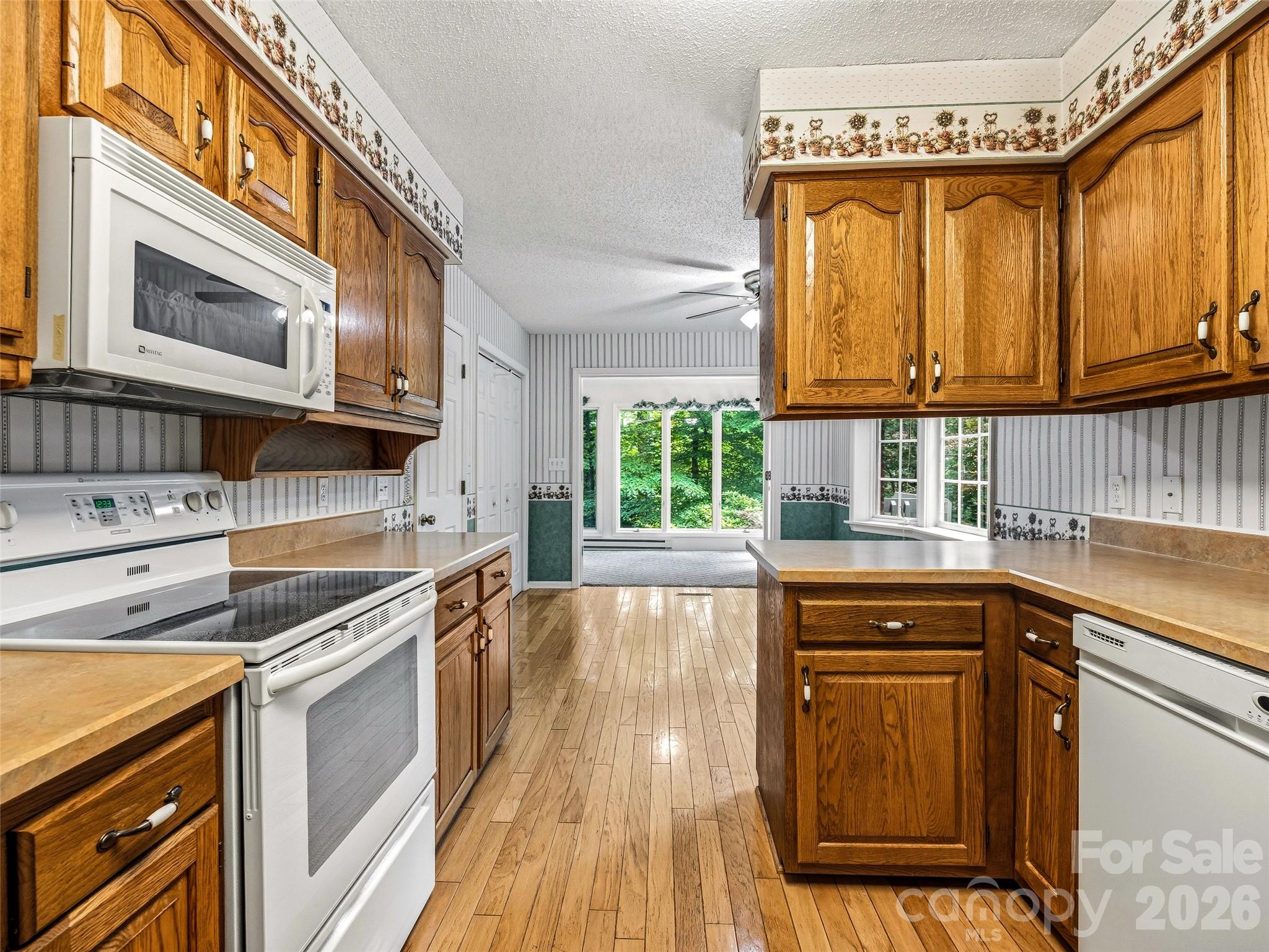 126 Surry Lane Property Photo 12