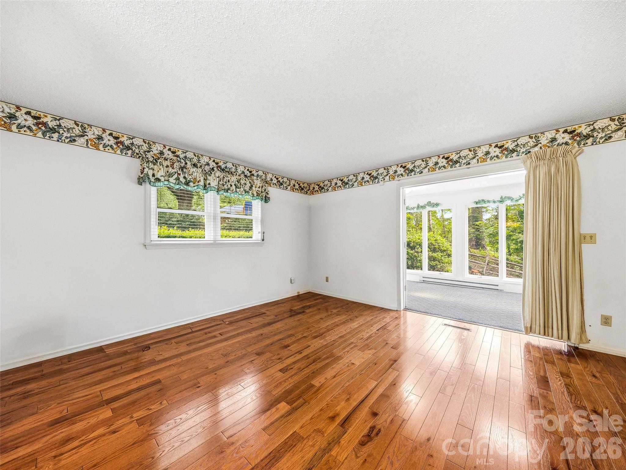 126 Surry Lane Property Photo 16