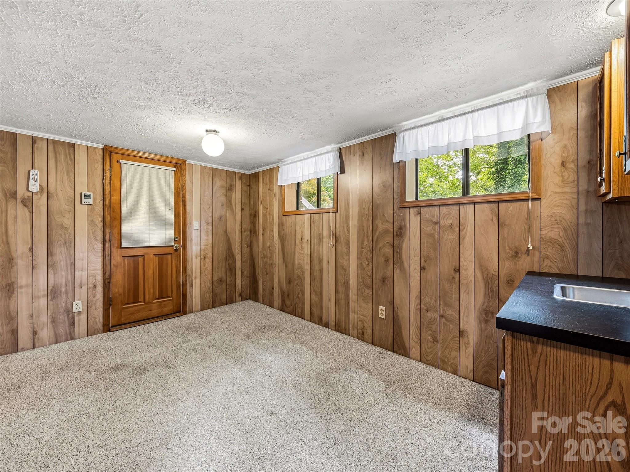 126 Surry Lane Property Photo 28