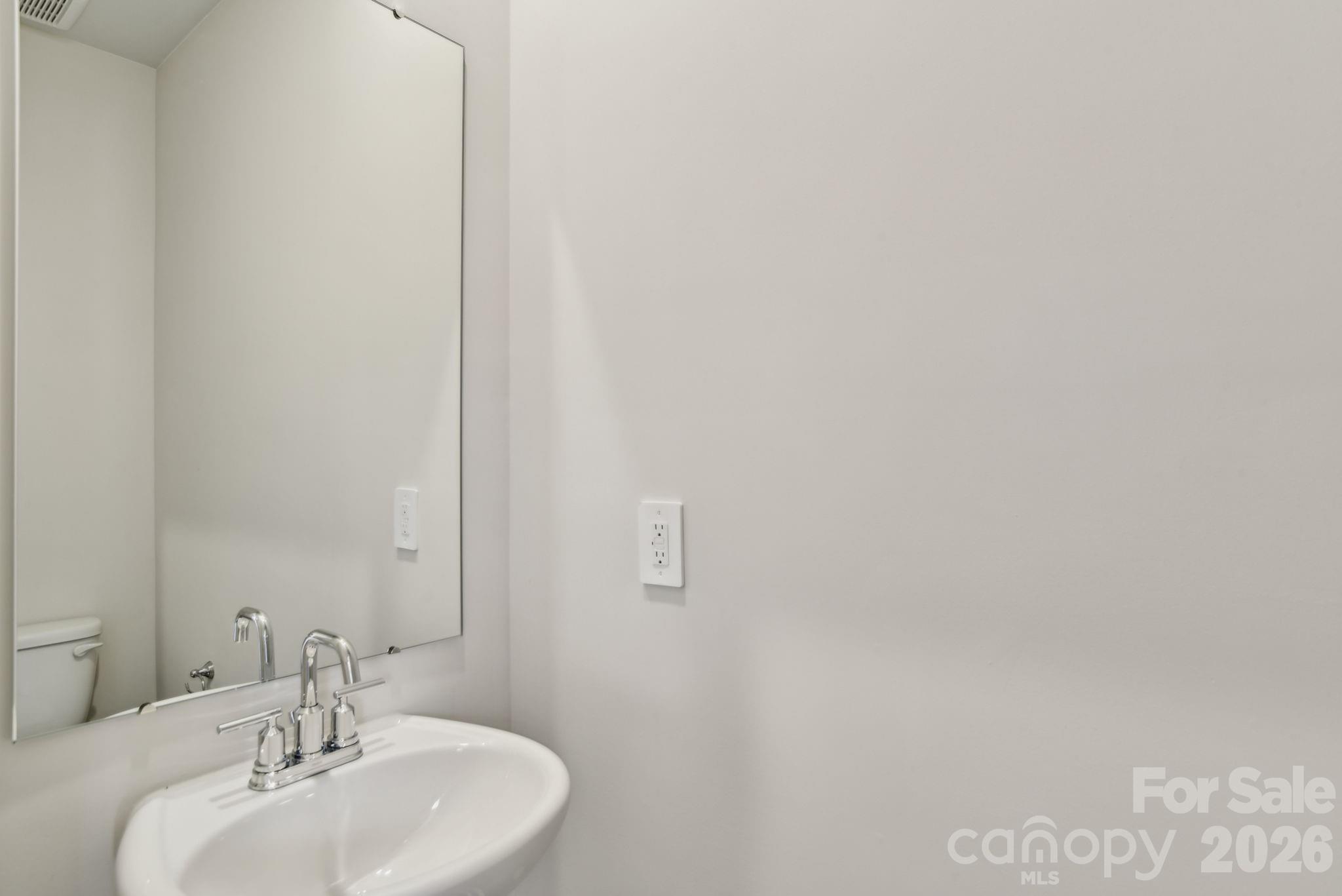 5040 Poplin Valley Property Photo 7