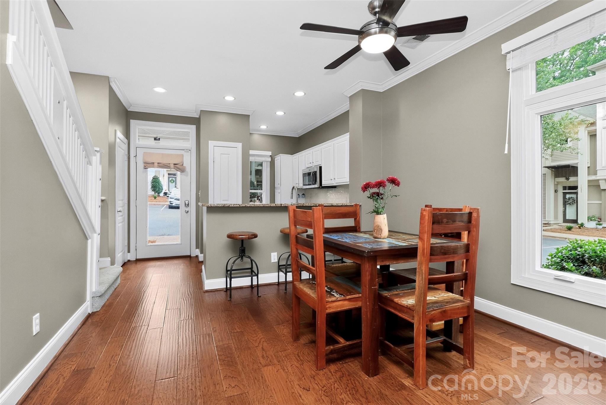 1073 Park West Drive Property Photo 12