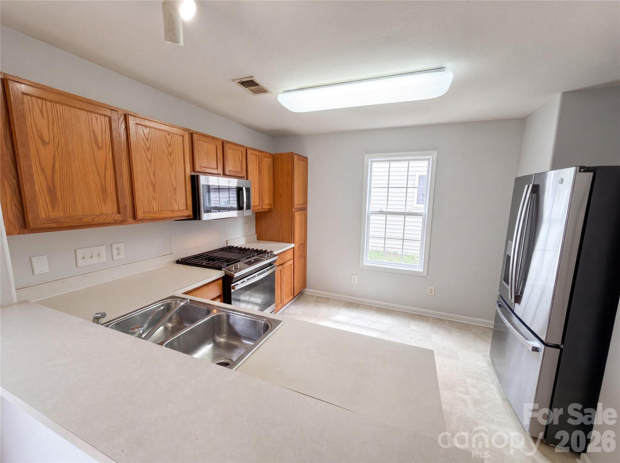 4493 Easywater Lane Property Photo 9
