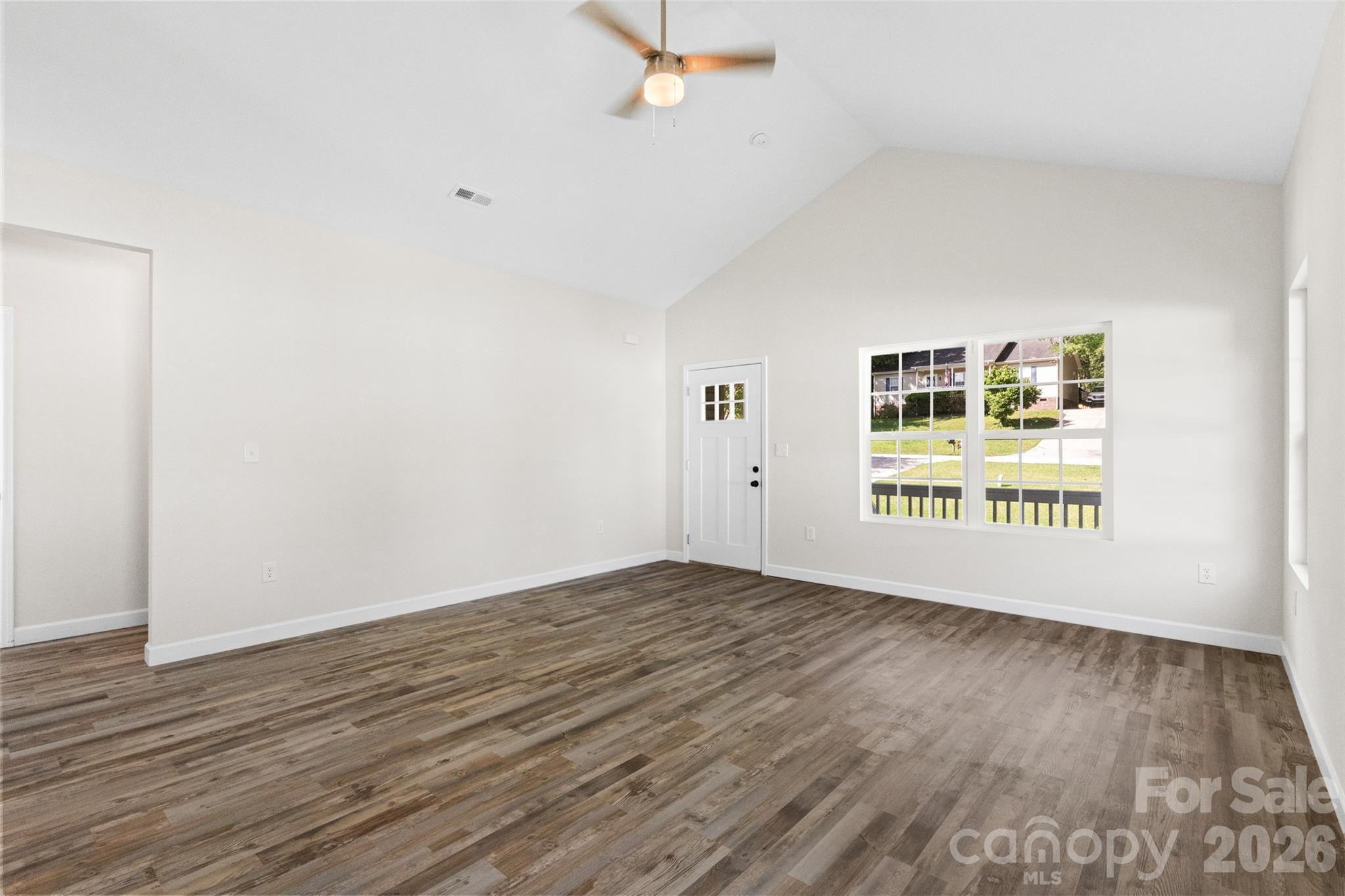 213 Sheffield Drive Property Photo 6