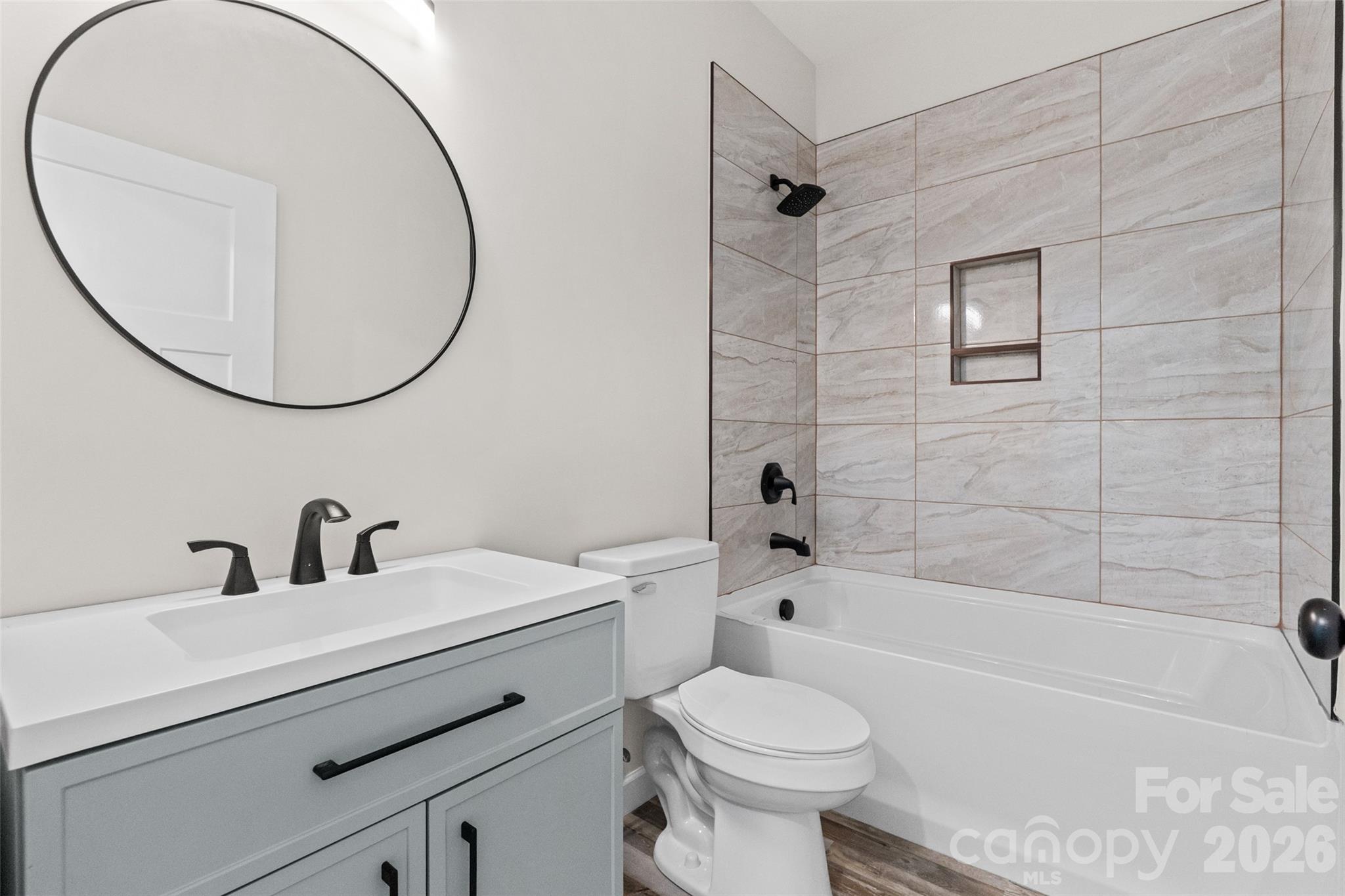 213 Sheffield Drive Property Photo 24